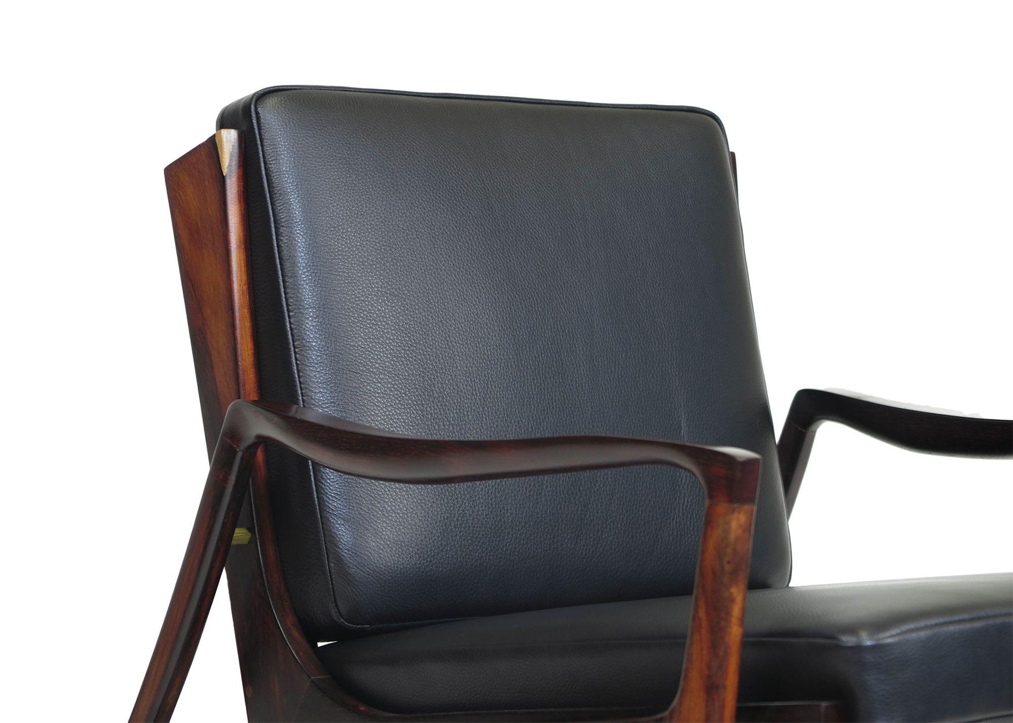 Liceu de Artes e Officios Brazilian Rosewood Lounge Chairs For Sale 3