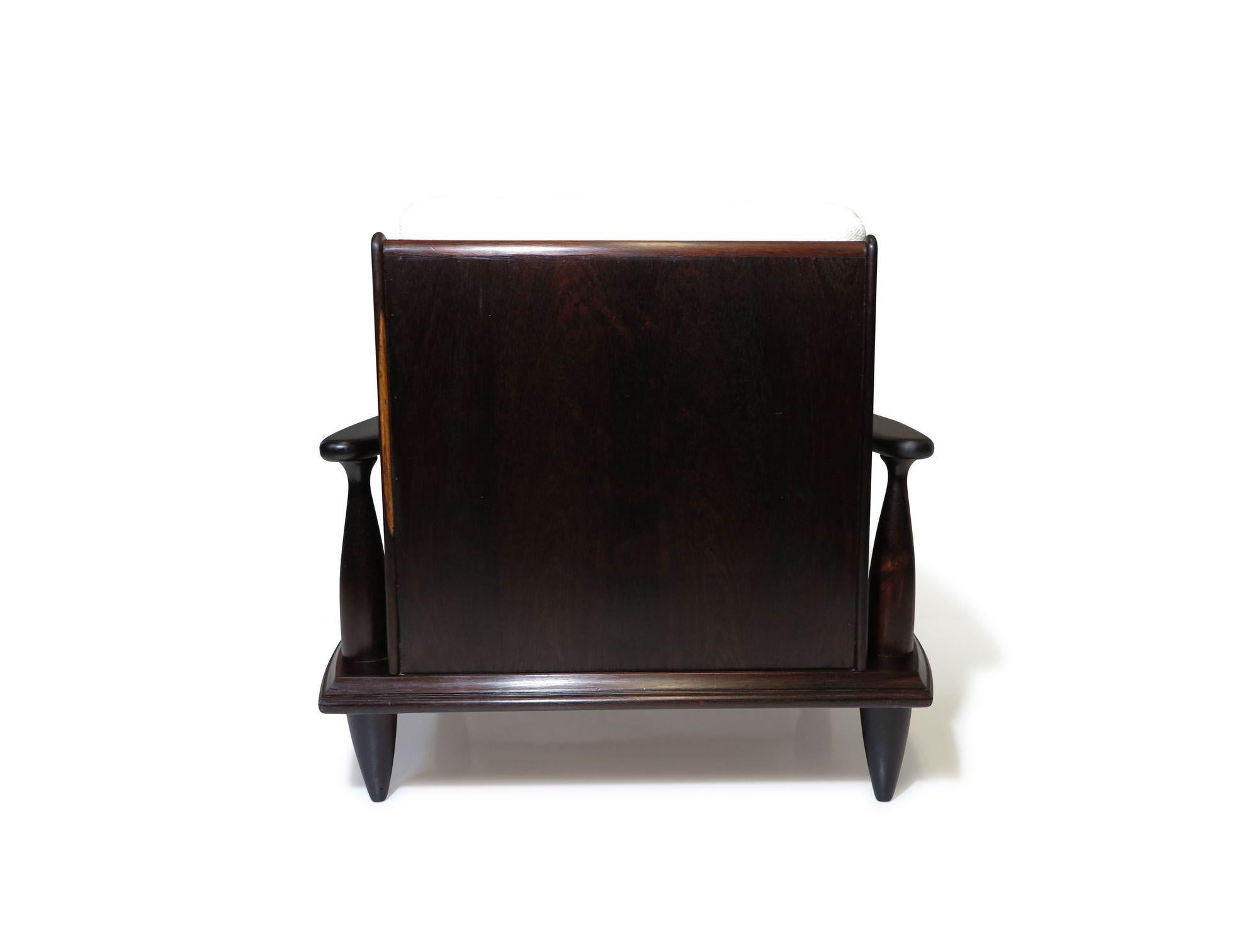 20th Century Liceu de Artes e Ofícios Brazilian Rosewood Lounge Chairs For Sale