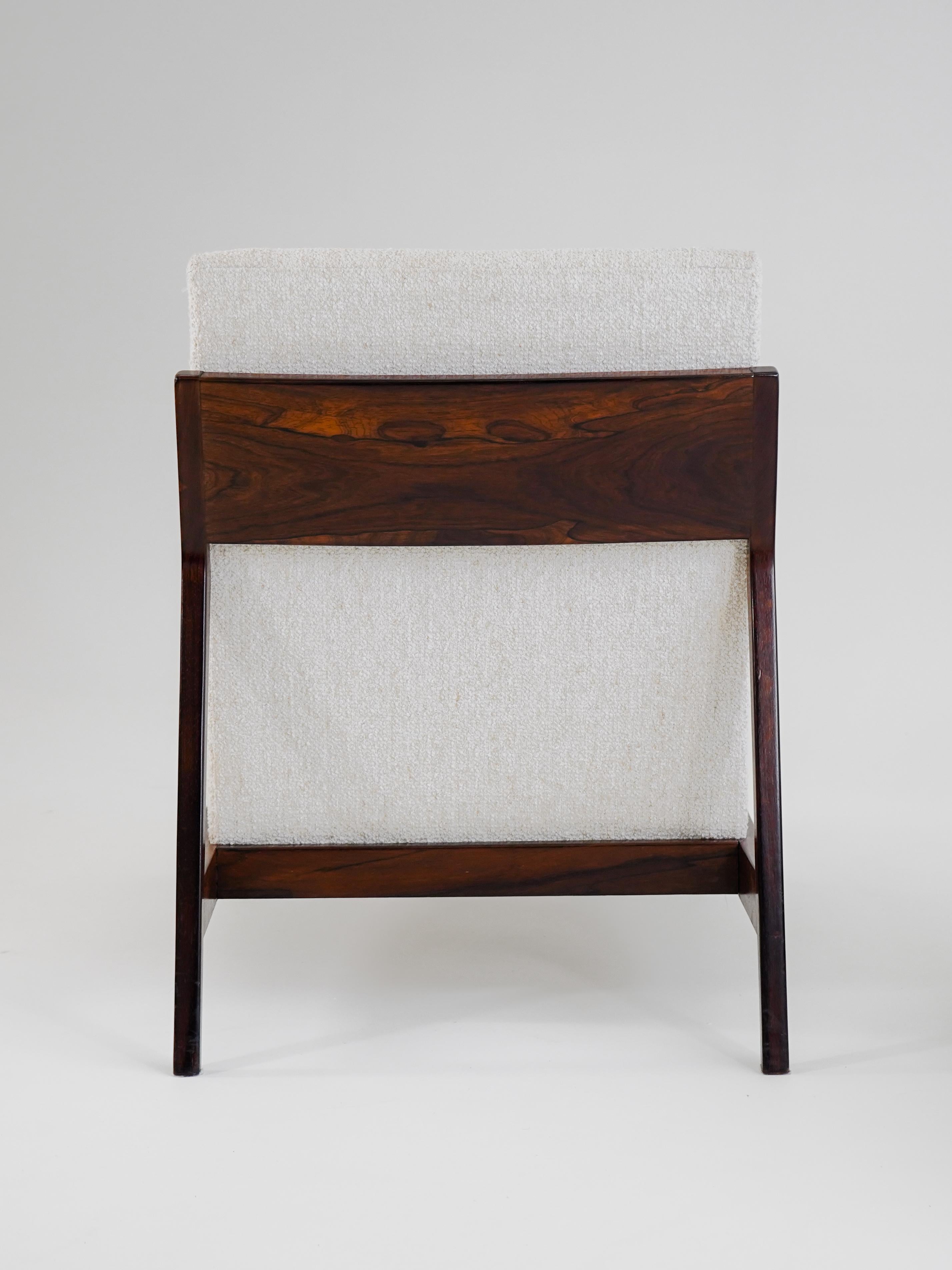 Liceu de Artes e Ofícios — Pair of Lounge Chairs, 1960 Mid-Century Modern Brazil For Sale 3