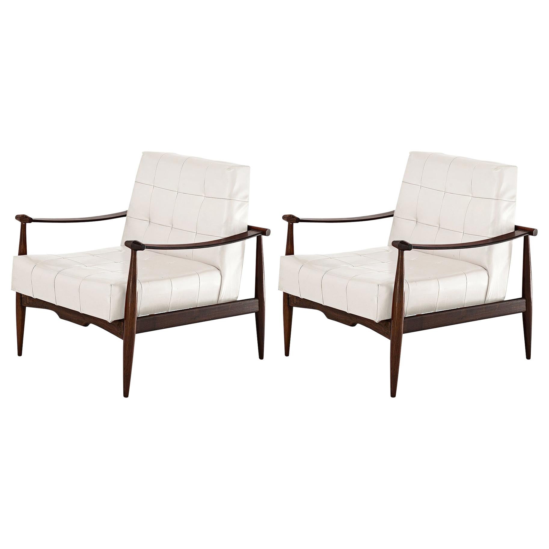 Liceu De Artes e Oficios Pair of Midcentury Brazilian Jacaranda Armchairs Cream For Sale