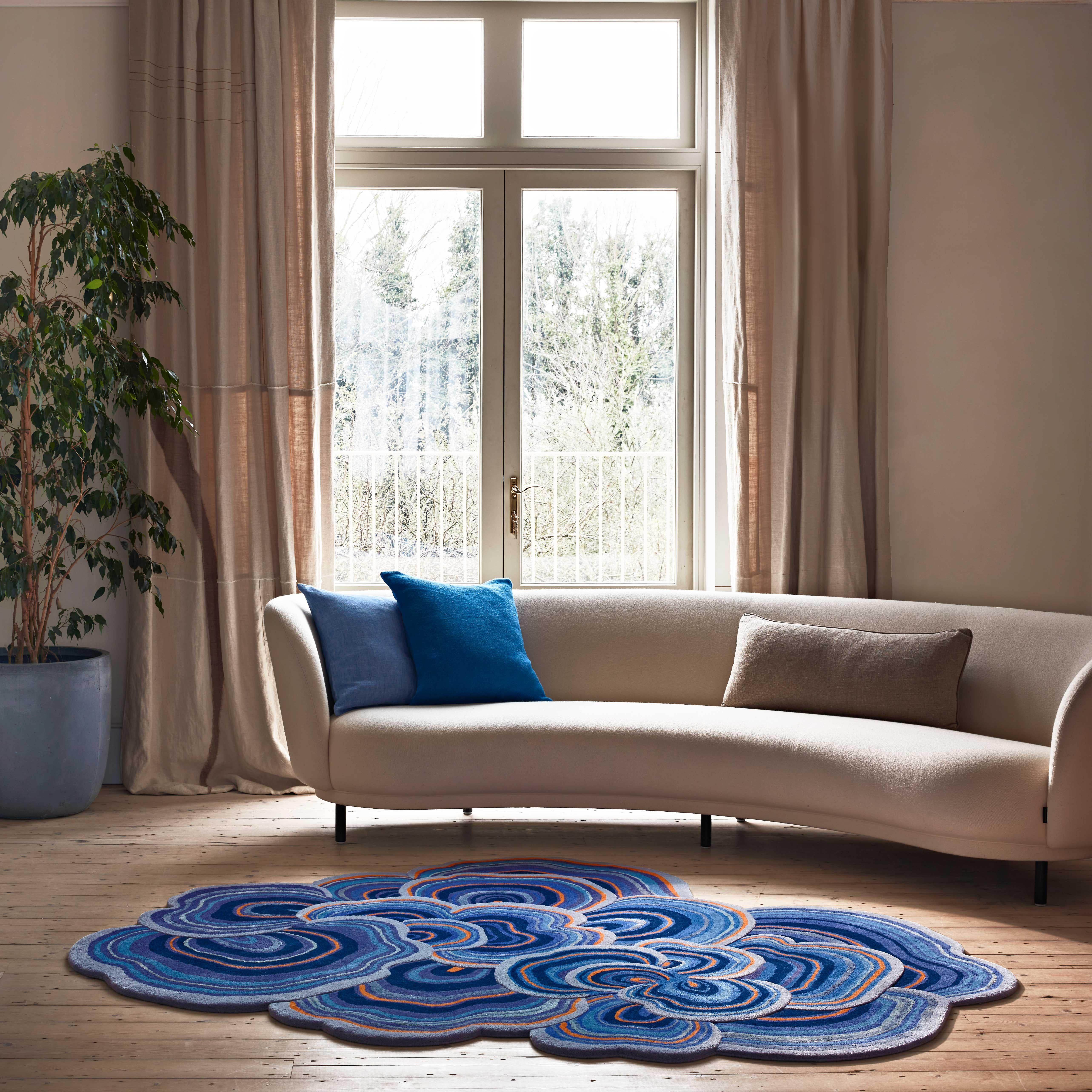 The Lichen rug collection is a result of the creative collaboration between Sonya Winner and KLC School of Design alumna Alice Hislop. Taking inspiration from the intricate patterns and natural hues of Lichens, the collection represents an