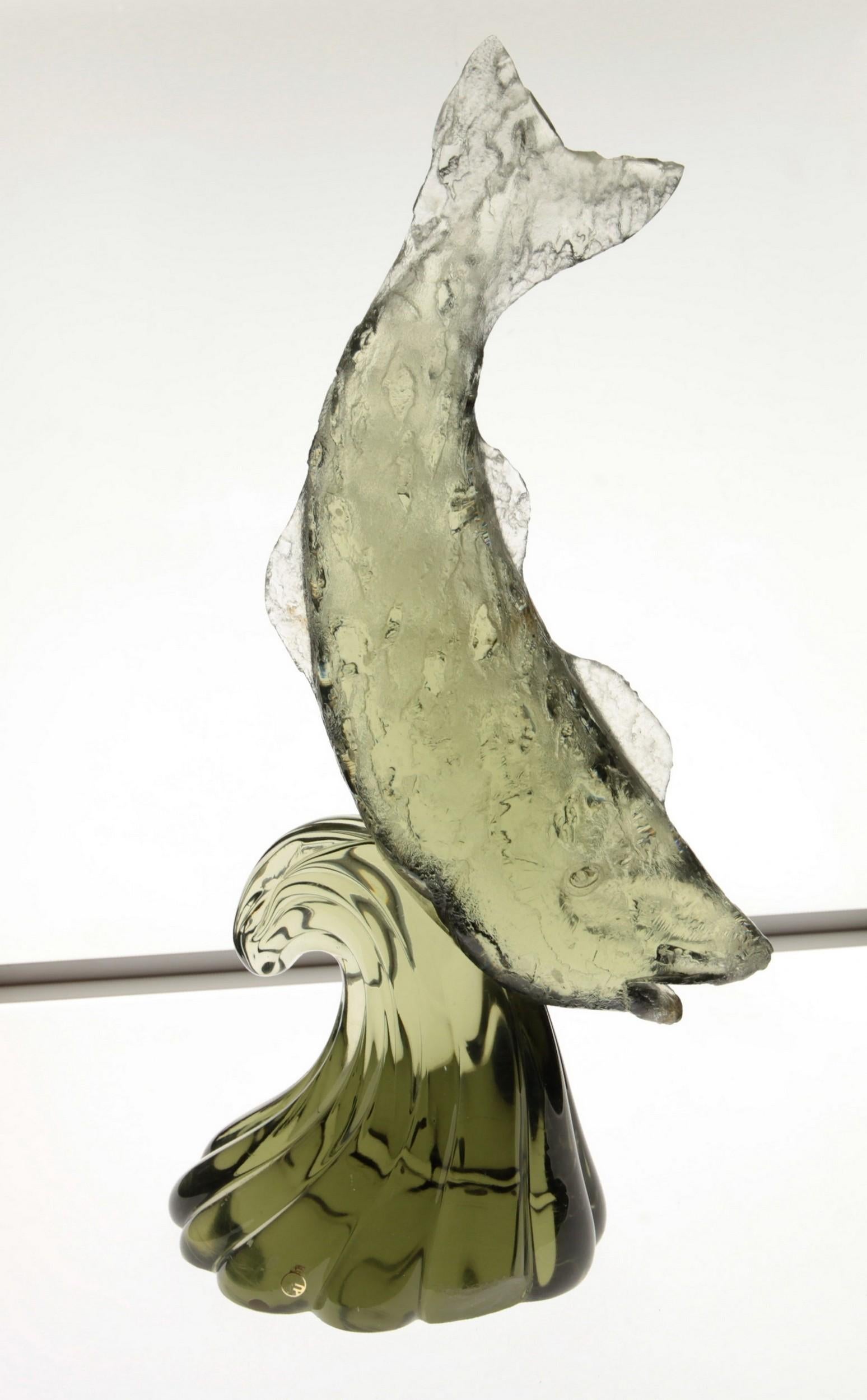 Licio Zanetti, Deep Corroso Fish on Base, Murano Glass Quartz Green, Signed, 70s 4