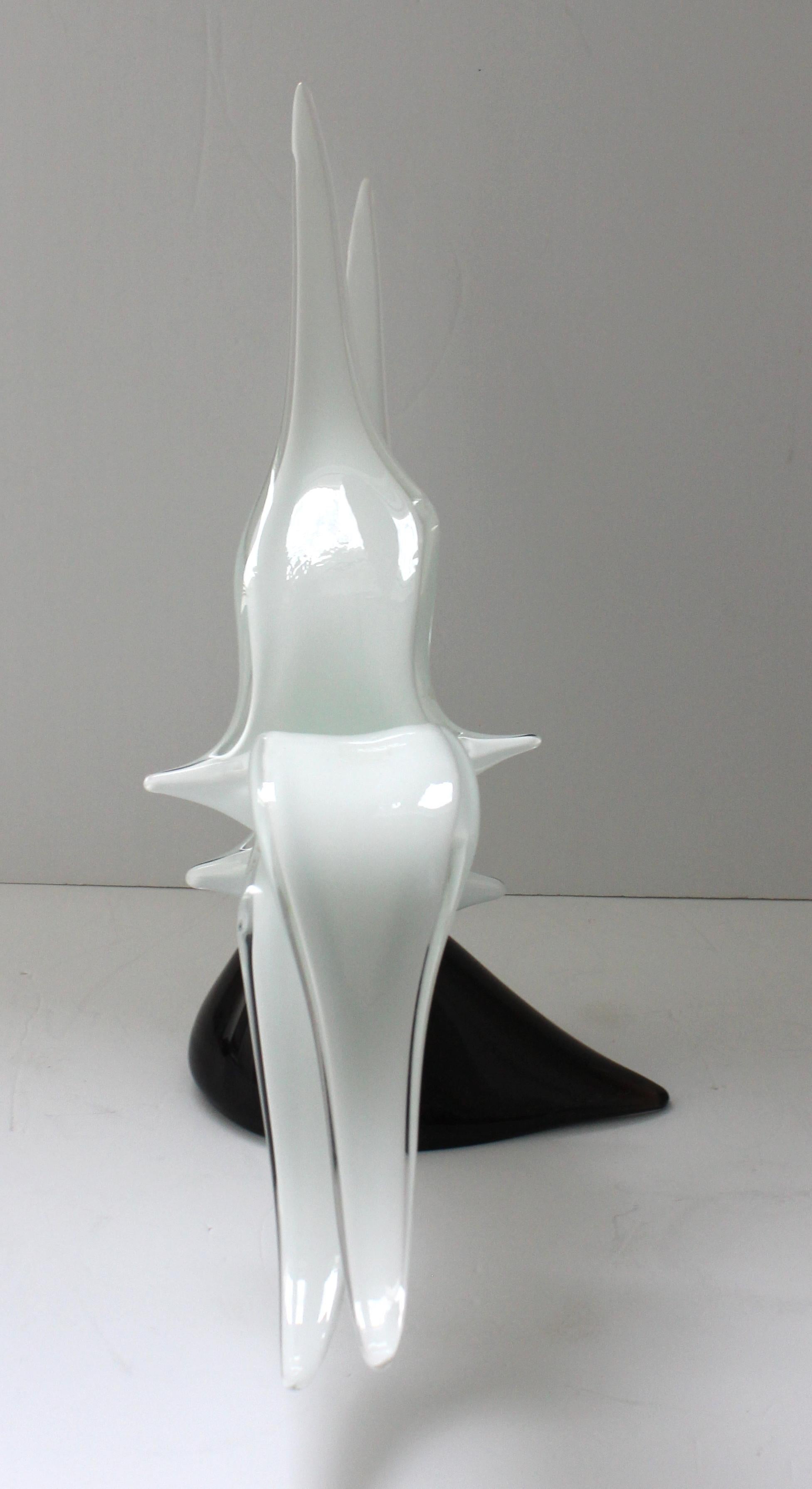 Hand-Crafted Licio Zanetti Murano Glass Seagulls Sculpture For Sale