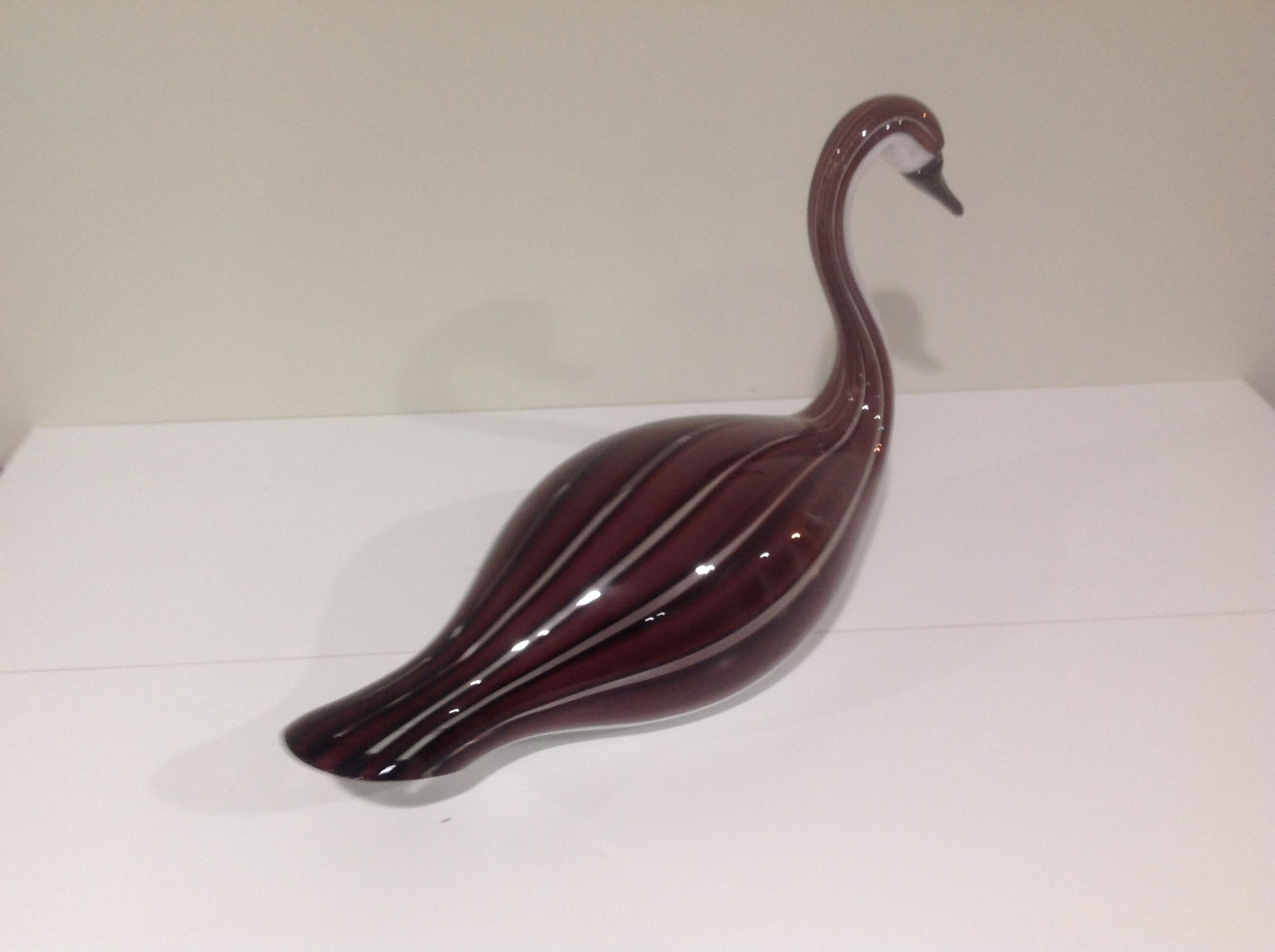 Signed Licio Zanetti Murano swan sculpture, circa 1970s.