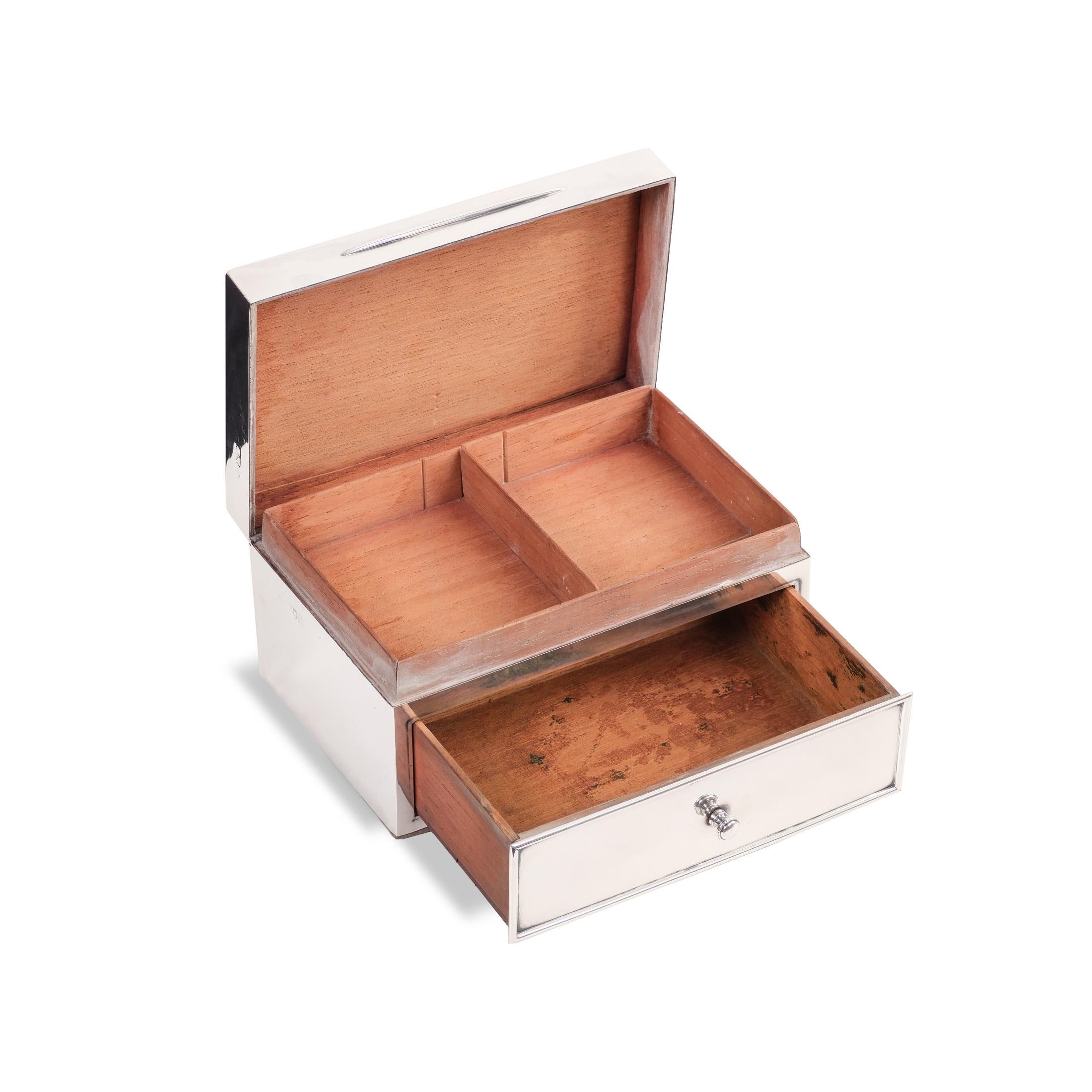 Lidded box with drawer, London 1920s, 925/- sterling silver (Britisch) im Angebot