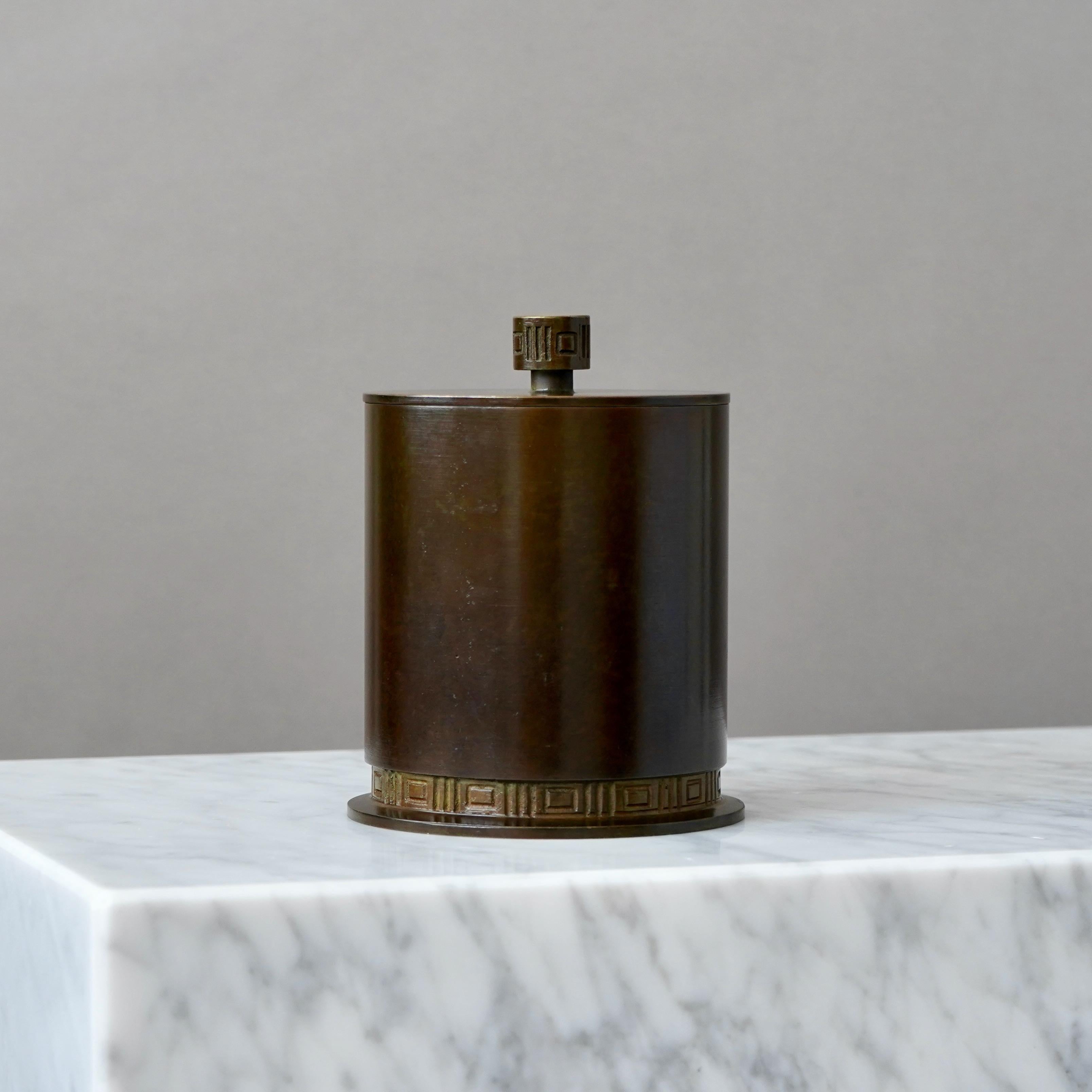 Lidded Bronze Art Deco Box by GAB Guldsmedsaktiebolaget, Sweden, 1930s For Sale 2