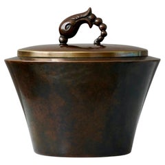 Caja Art Déco de bronce con tapa de H.F. Ægte Bronce, Dinamarca, años 30