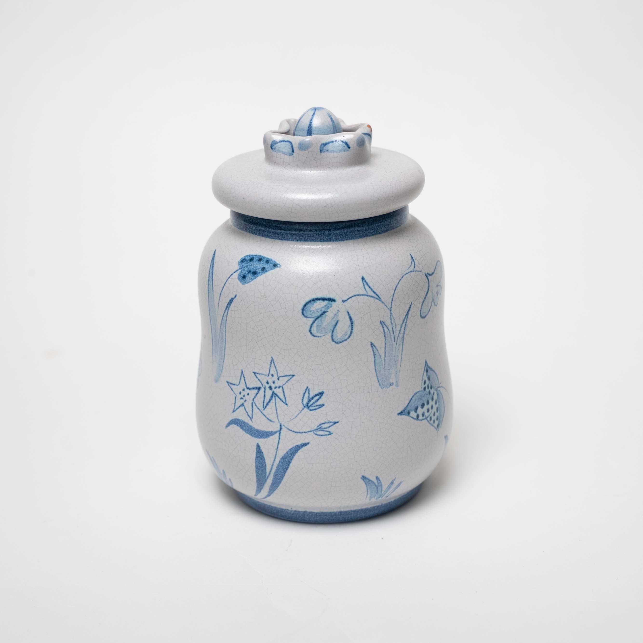 Mid-20th Century Lidded Jar by Eva Jancke Björk for Bo Fajans, Sweden, c. 1930 For Sale