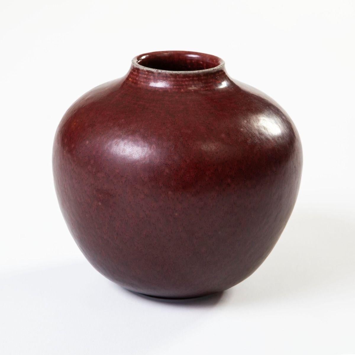 Gefäß mit Deckel und Oxblood-Glasur von Kresten Bloch & Knud Andersen für Royal Cph im Zustand „Gut“ im Angebot in Kastrup, DK