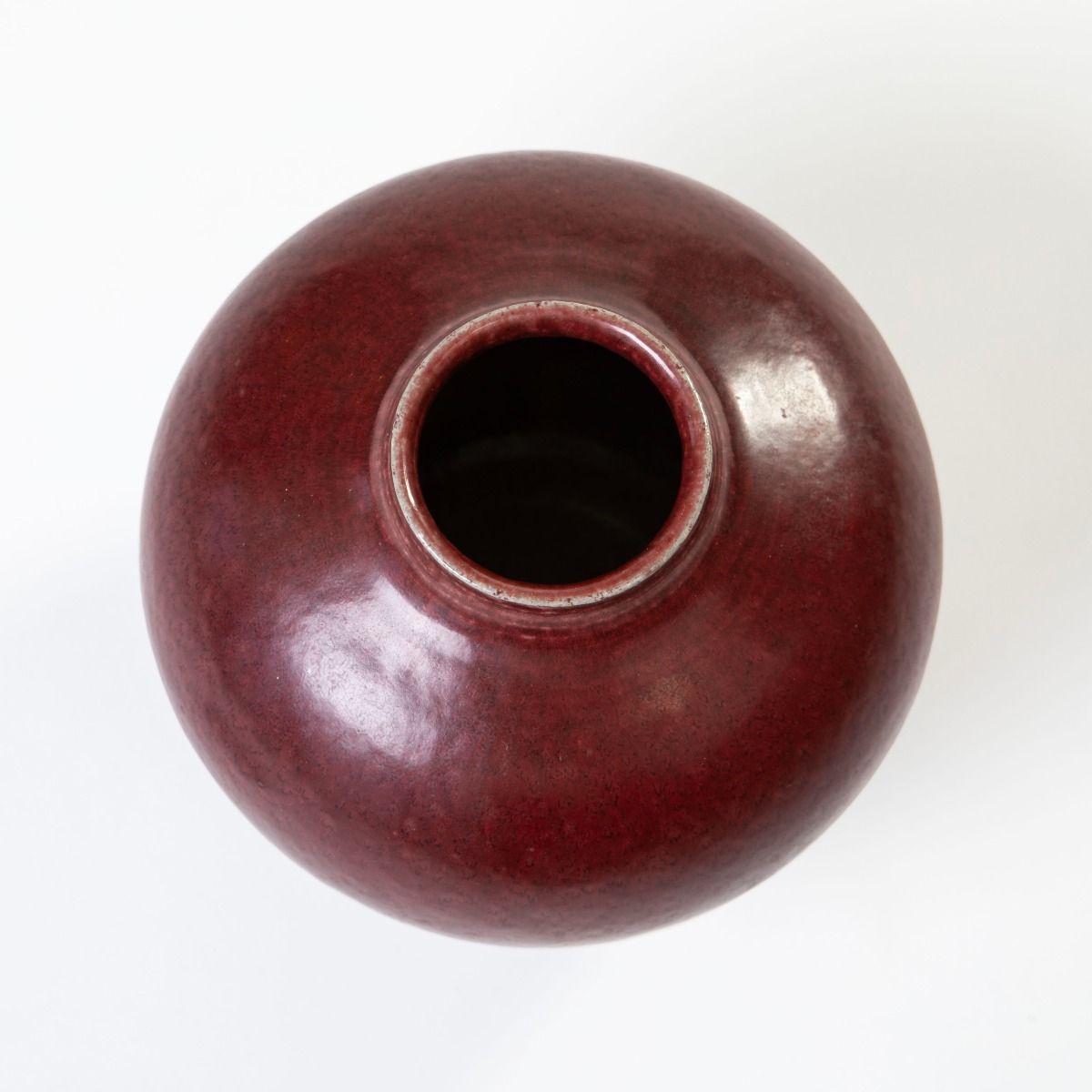 Gefäß mit Deckel und Oxblood-Glasur von Kresten Bloch & Knud Andersen für Royal Cph (Steingut) im Angebot