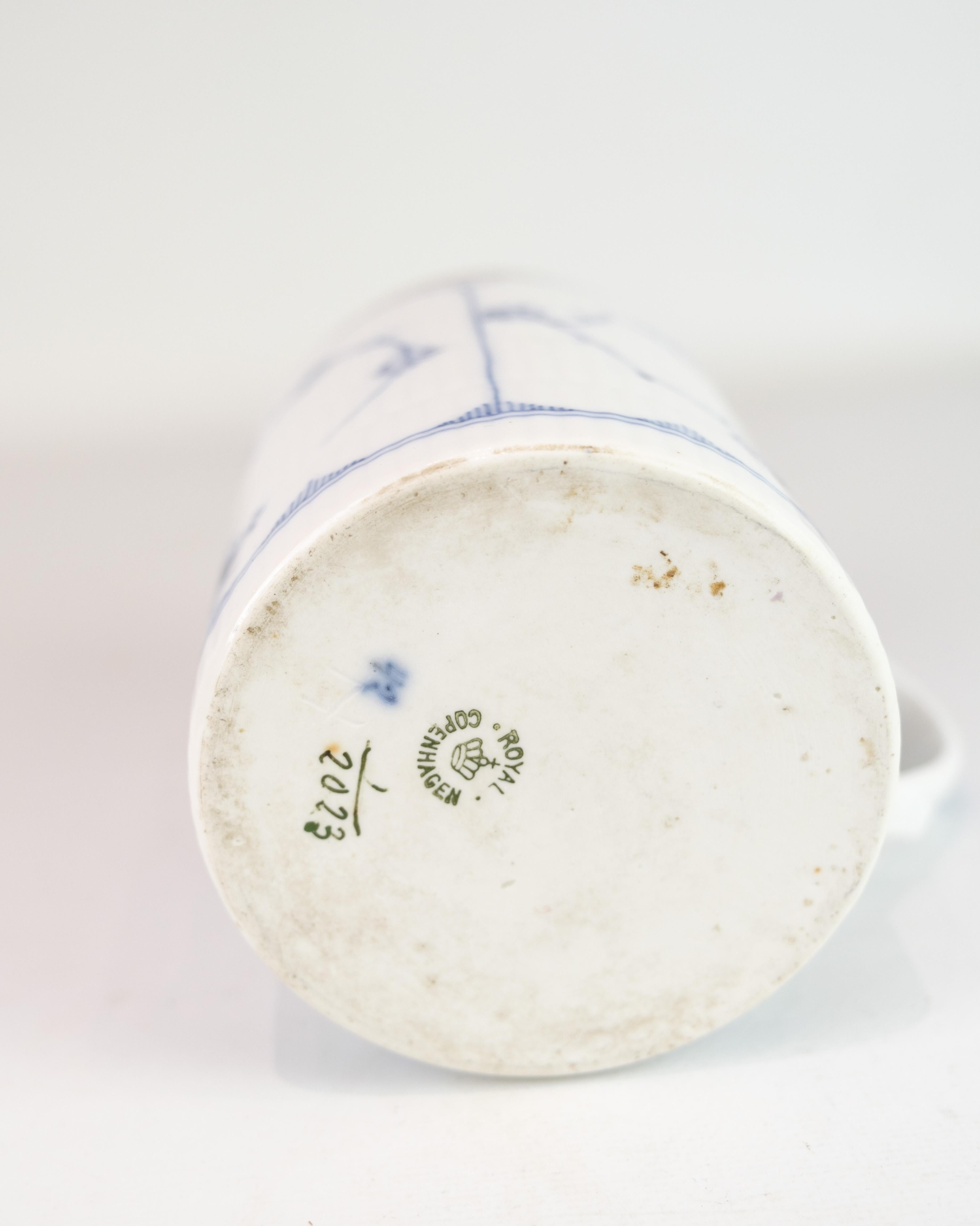 Lidded Mug With Baroque Lid Model 1/2023 Made In Porcelain By Royal Copenhagen For Sale 5
