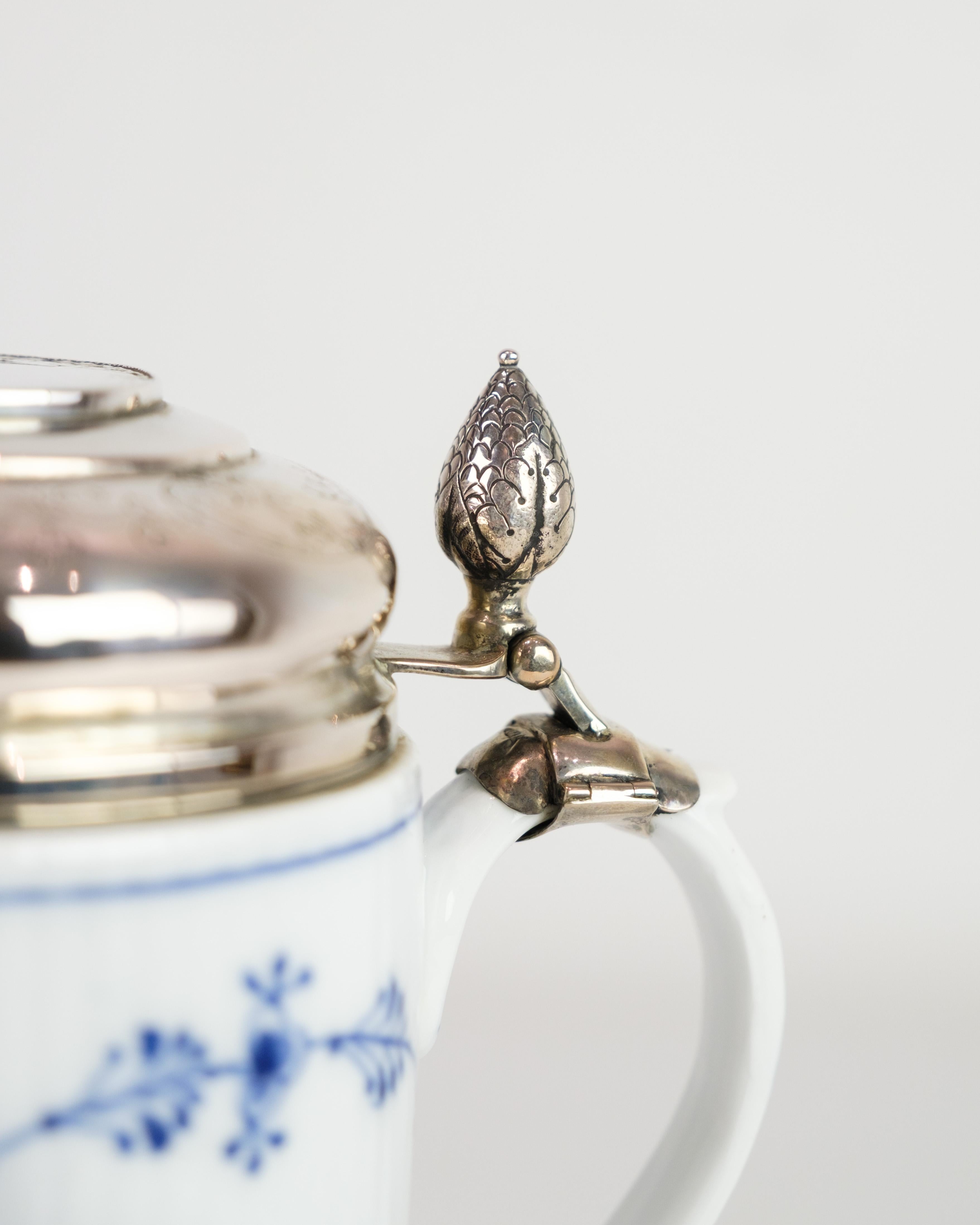 Other Lidded Mug With Baroque Lid Model 1/2023 Made In Porcelain By Royal Copenhagen For Sale