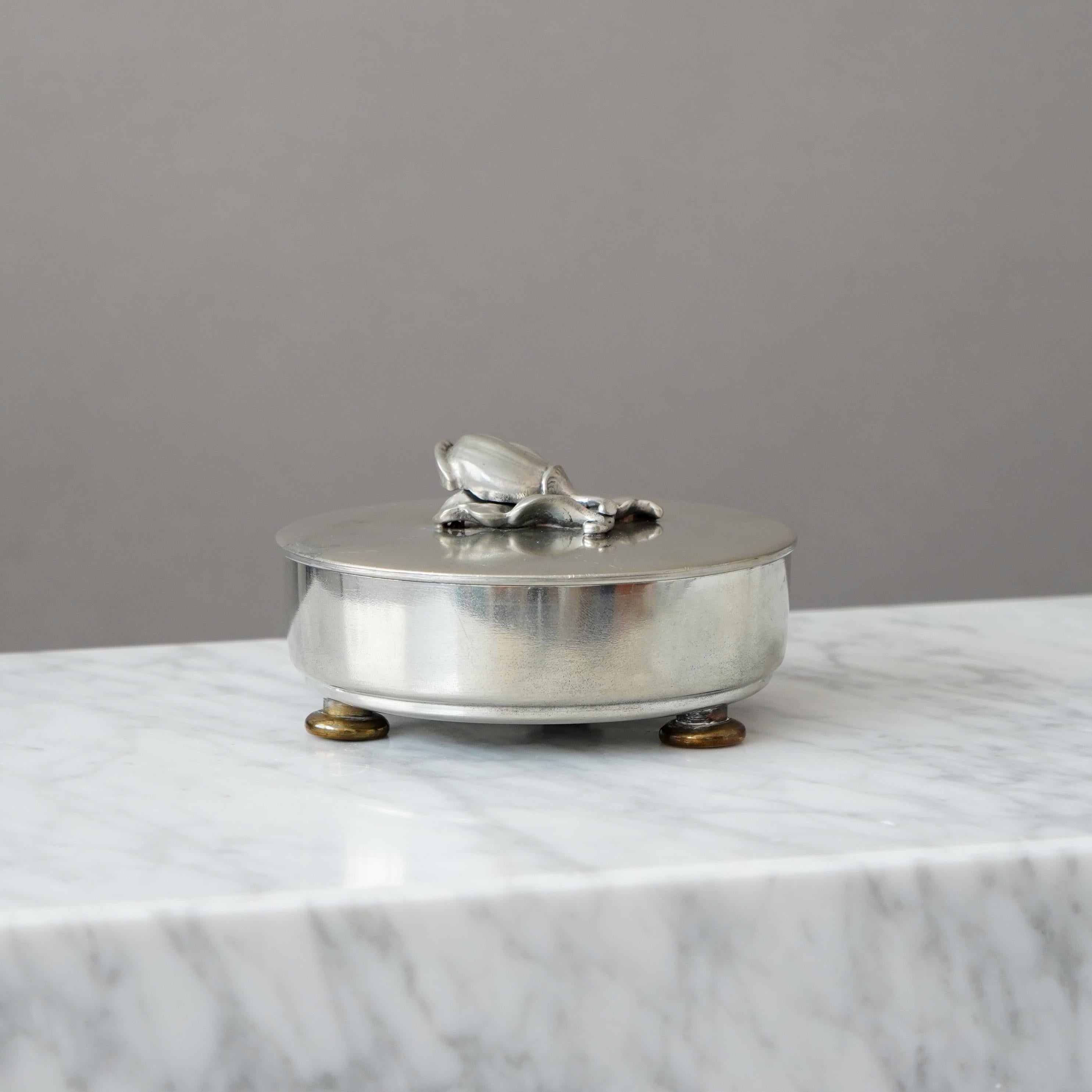 Métal Lidded Pewter and Brass Jewelry Box by SVM Svenska Metallverken, Sweden, 1930s. en vente