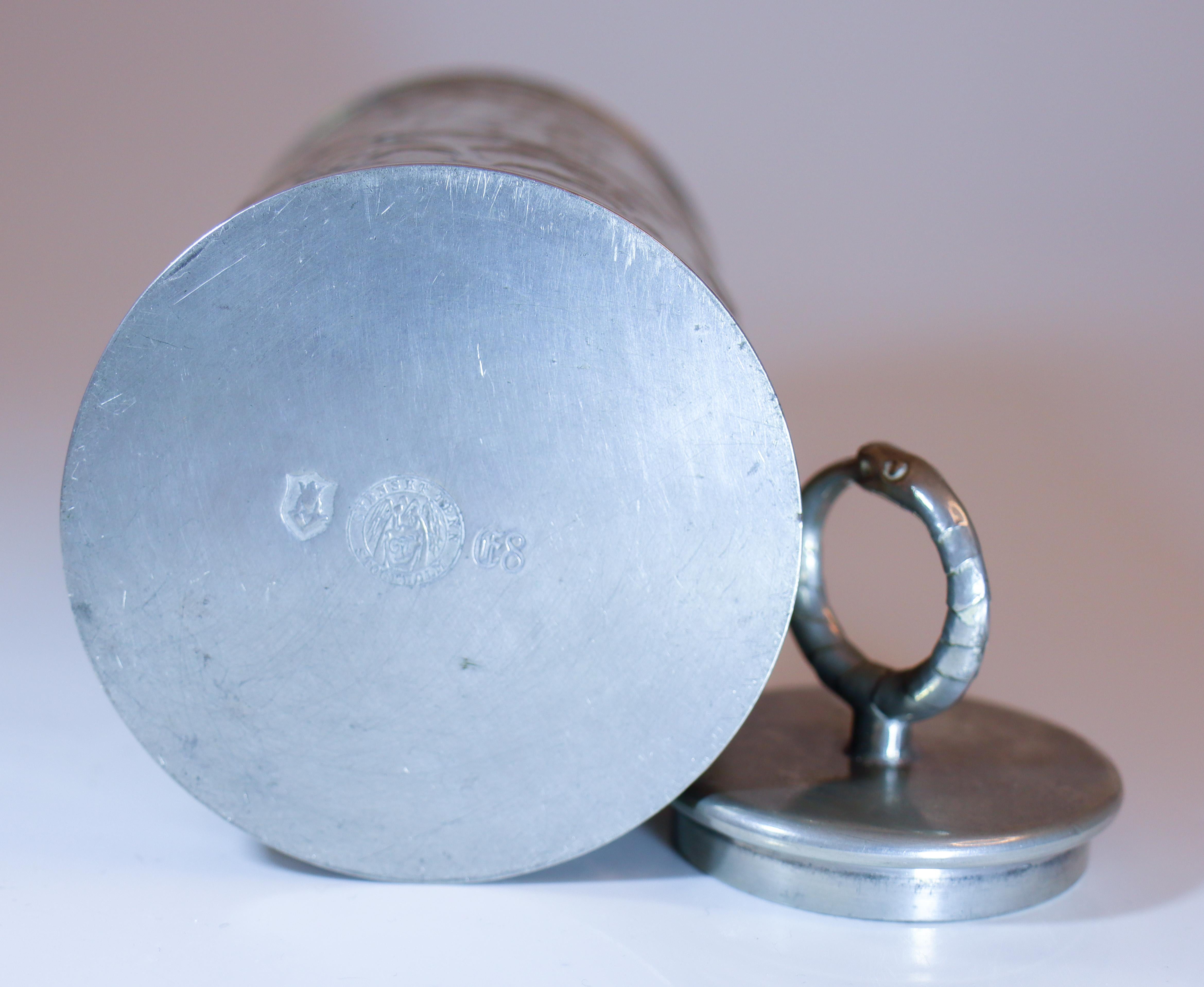 Lidded Pewter Jar A605 - Nils Fougstedt 1931 - Firma Svenskt Tenn, Stockholm For Sale 4