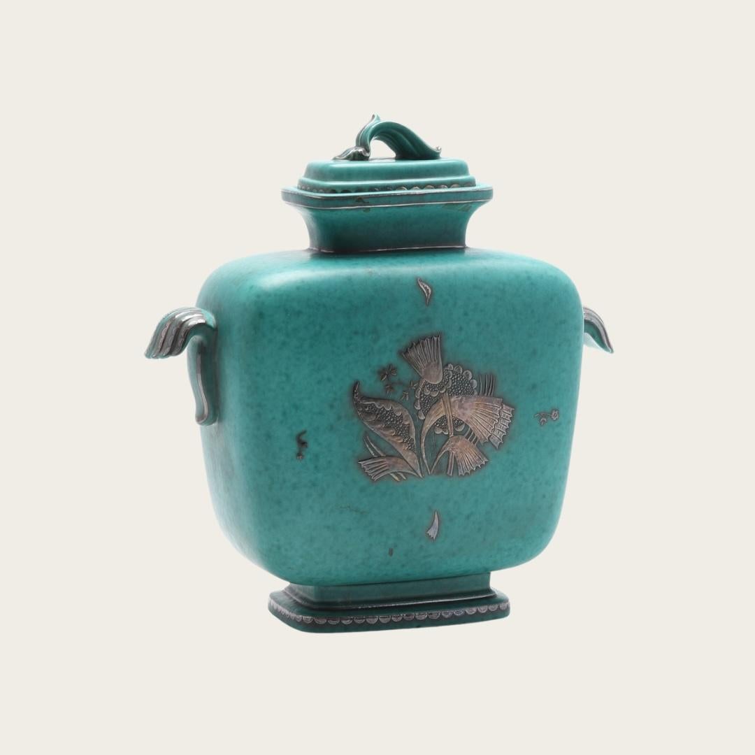 Urne à couvercle de Wilhelm Kåge pour Gustavsberg, Model No 1207 Bon état - En vente à Brooklyn, NY