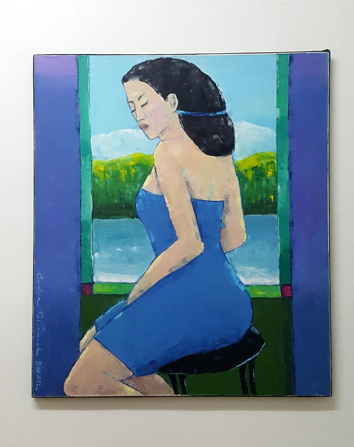 Porträt in einem blauen Kleid. Figuratives Ölgemälde, polnischer Künstler – Painting von Lidia Wiencek
