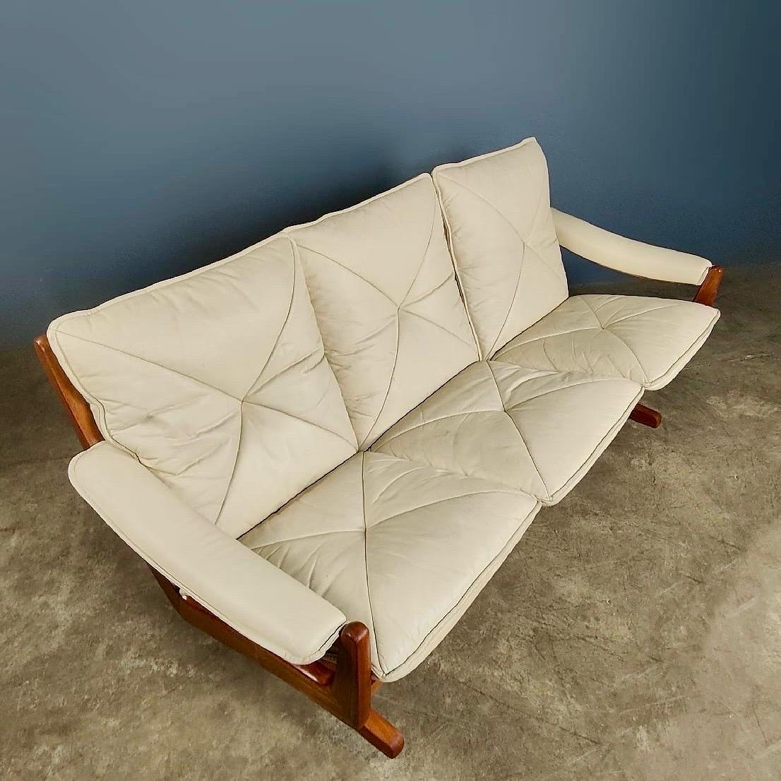 Mid-Century Modern Lied Mobler Of Norway Three Seater Leather Teak Sofa Mid Century Vintage Retro