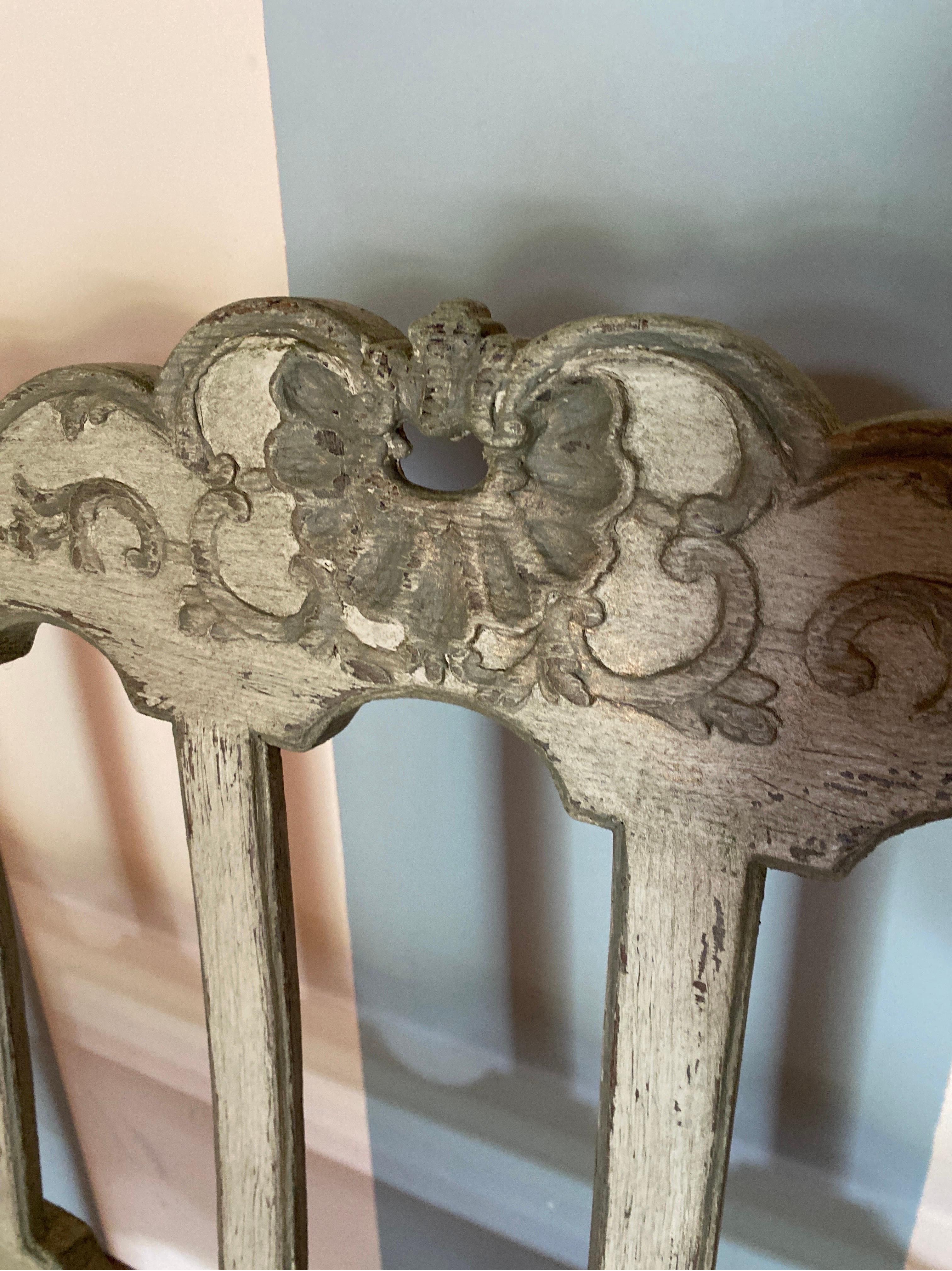 Liège bench carved 18th century Louis XIV  For Sale 3