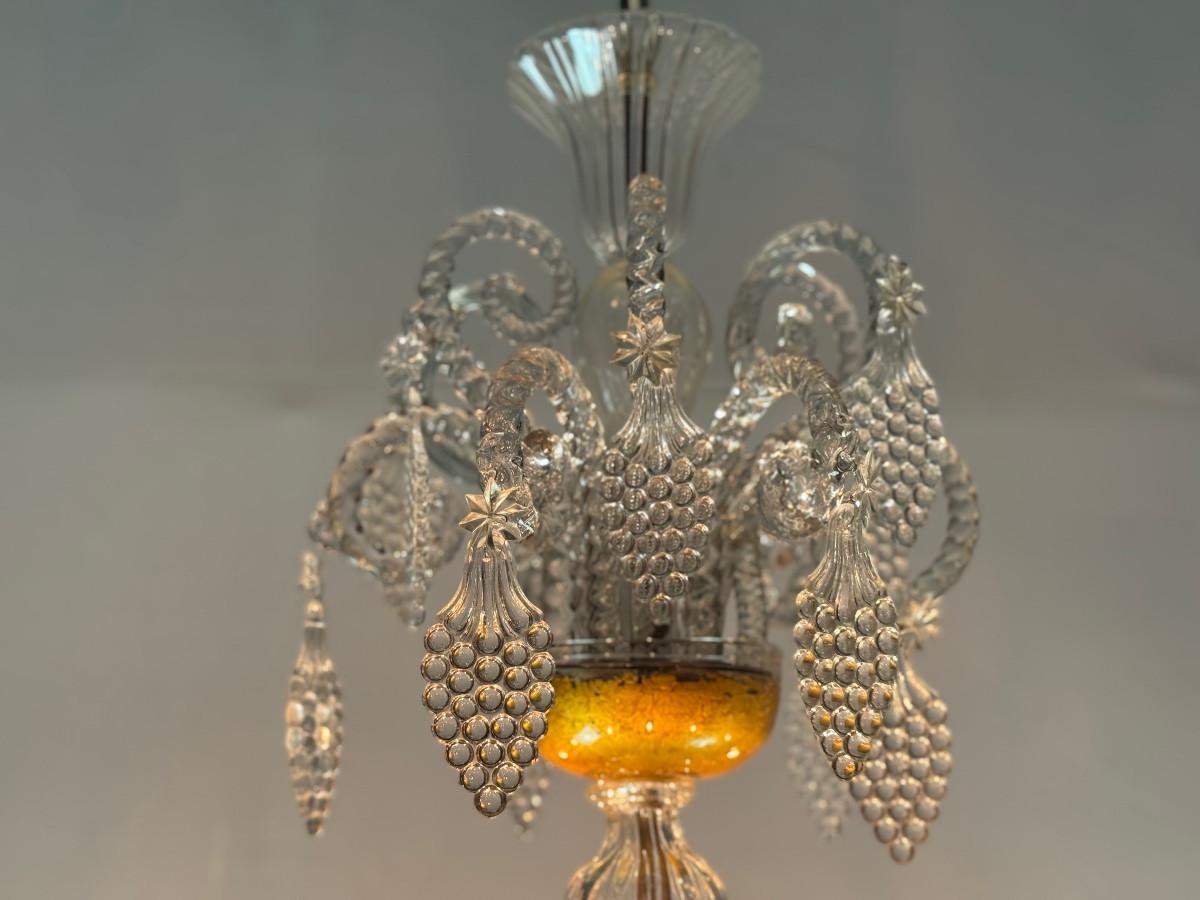 Italiano Lampadario Liegi in vetro soffiato, modellato e pizzicato, circa 1900 in vendita