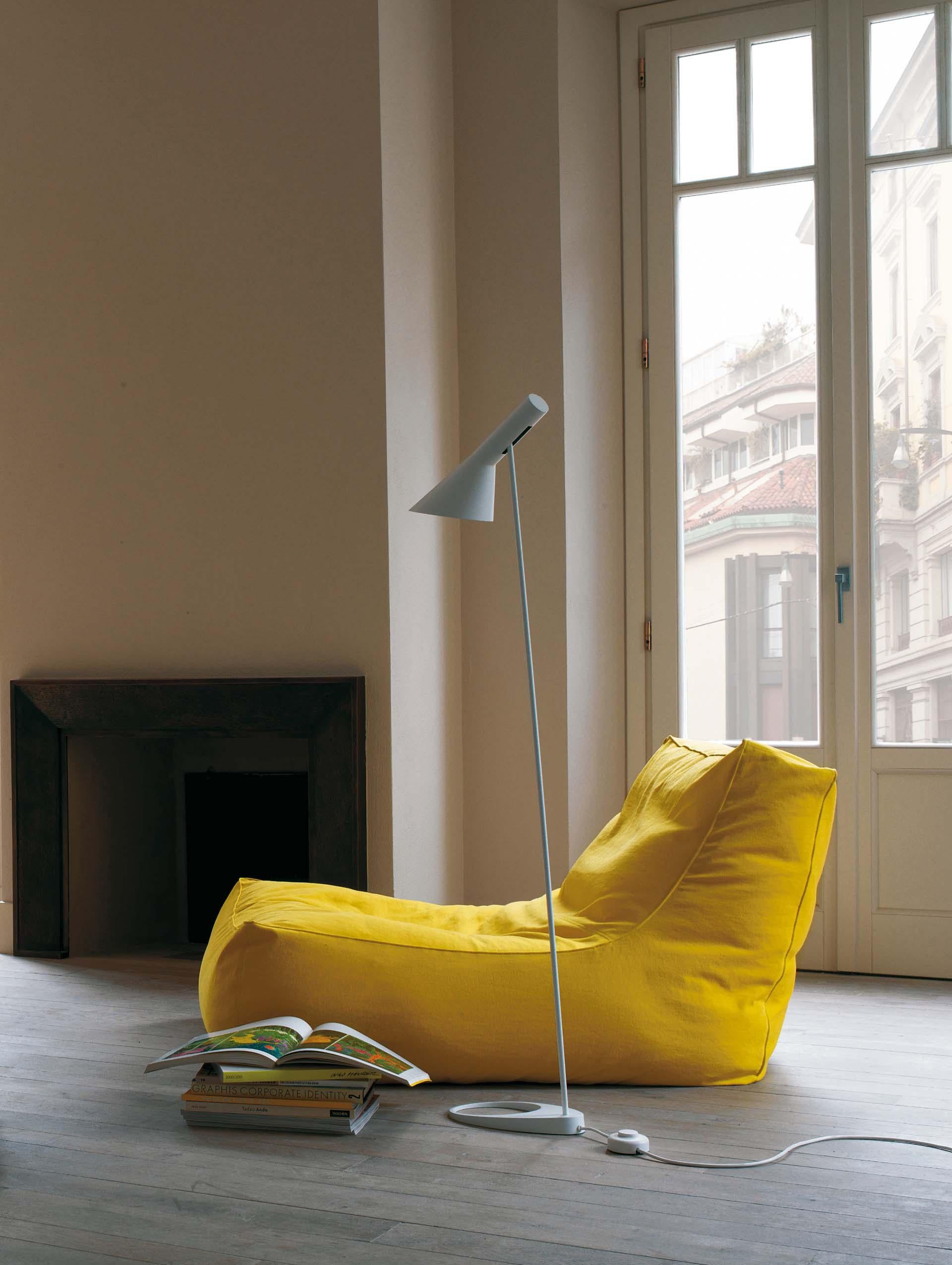 Lievore Altherr Molina Zoe Lounge Chair für Verzelloni Italien (Italienisch) im Angebot