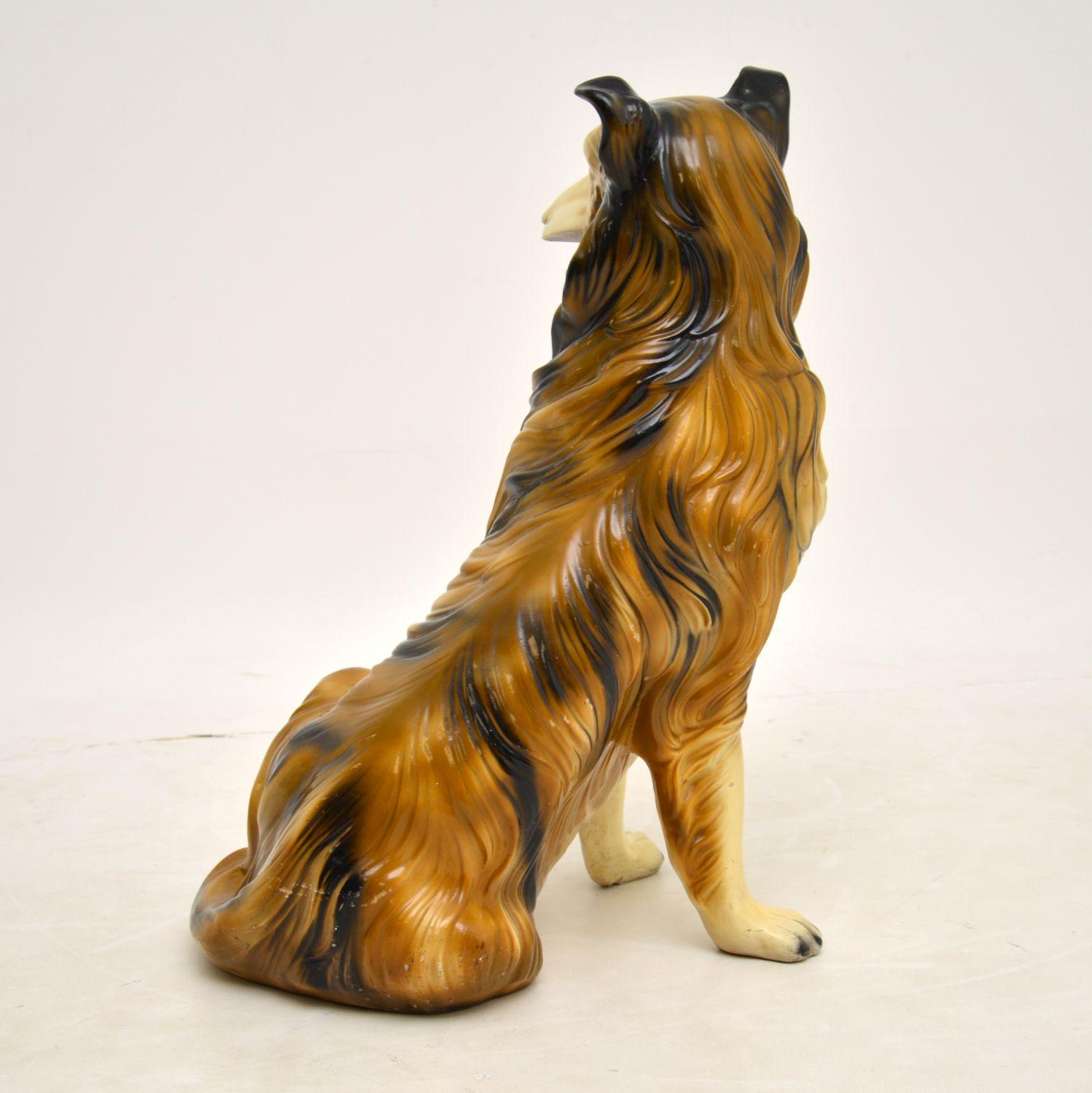 Ceramica Scultura in ceramica a grandezza naturale di cane collie degli anni '60 in vendita