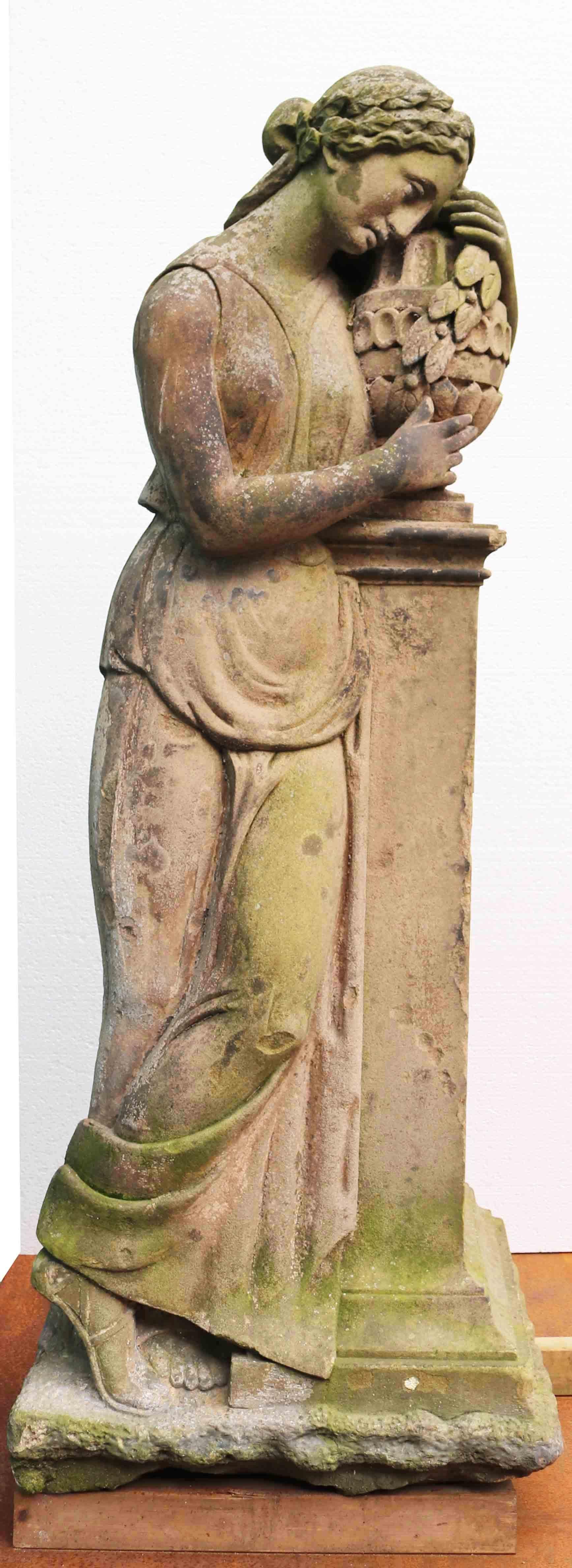 Lebensgroße antike klassische Steinstatue im Zustand „Relativ gut“ in Wormelow, Herefordshire