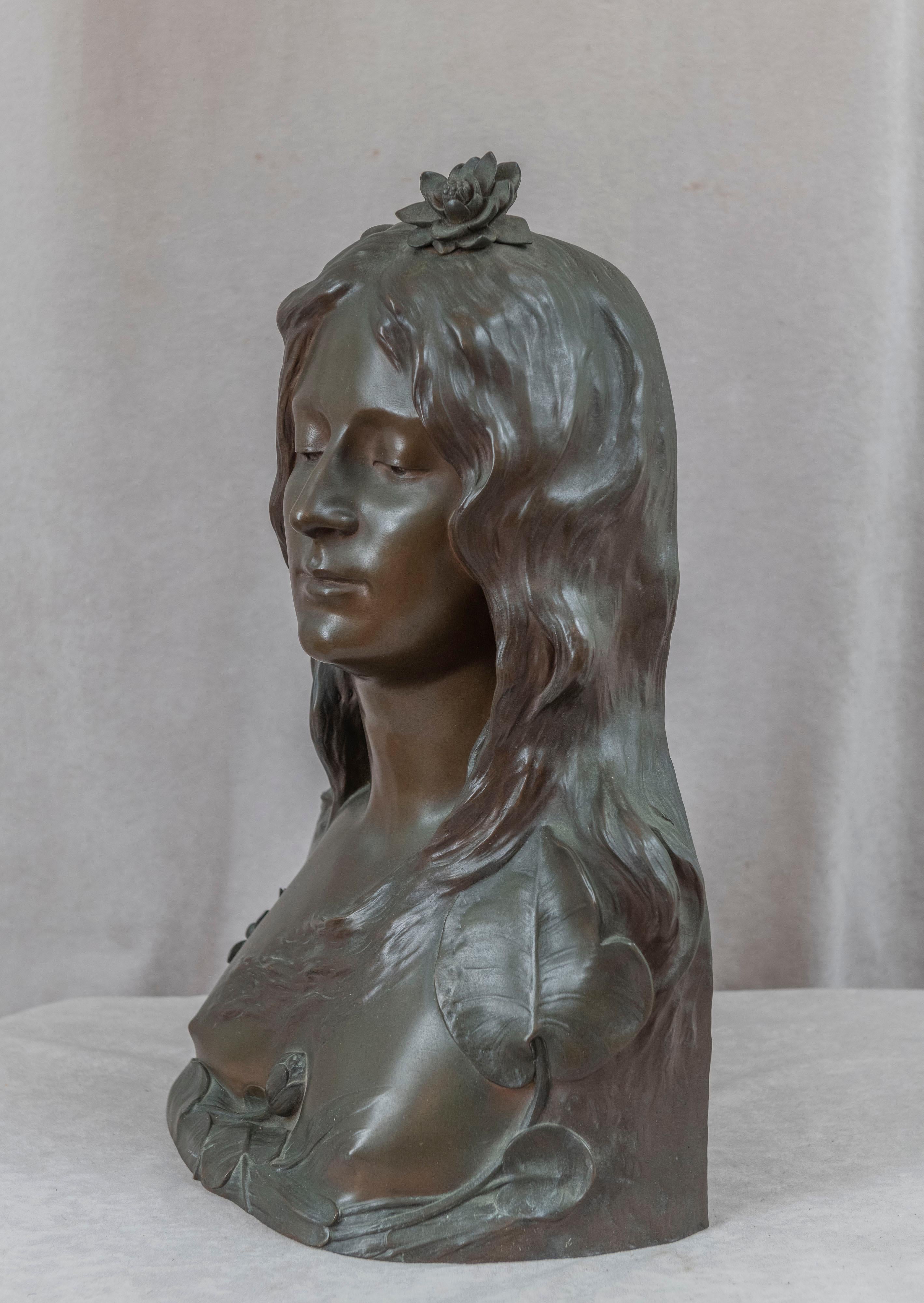 Buste de femme en bronze grandeur nature Art Nouveau Léopold Savine Français (1861-1934) en vente 6