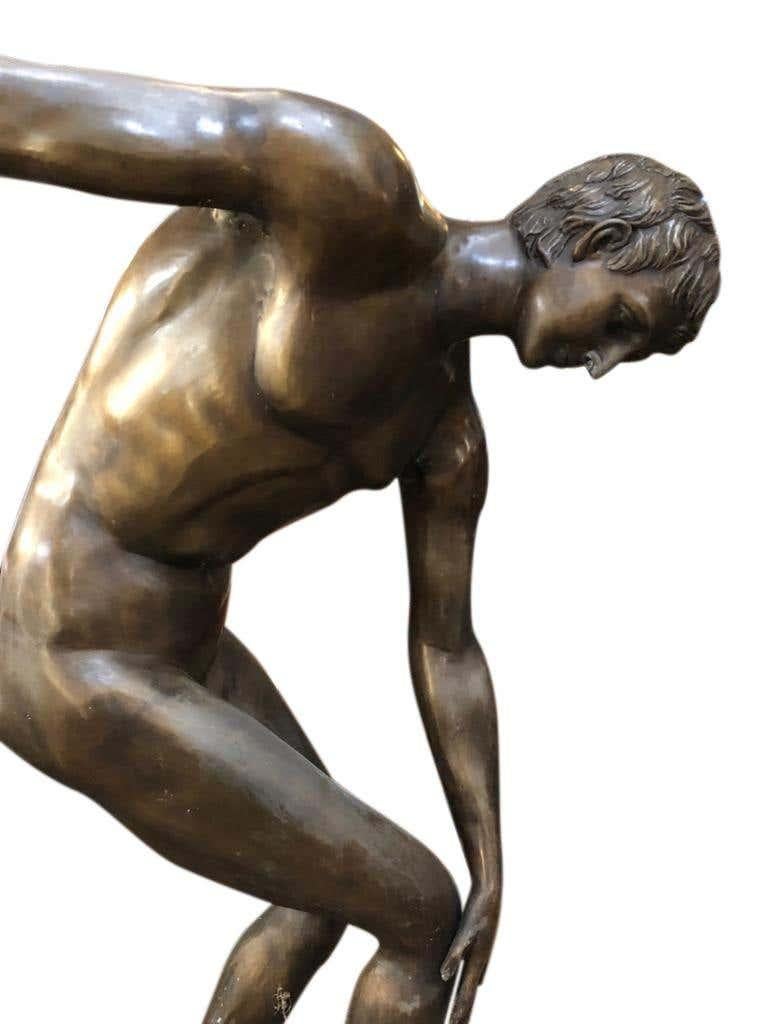 Griechische Olympiastatue in Form einer griechischen Scheibenfigur aus Bronze, 20. Jahrhundert (Europäisch) im Angebot