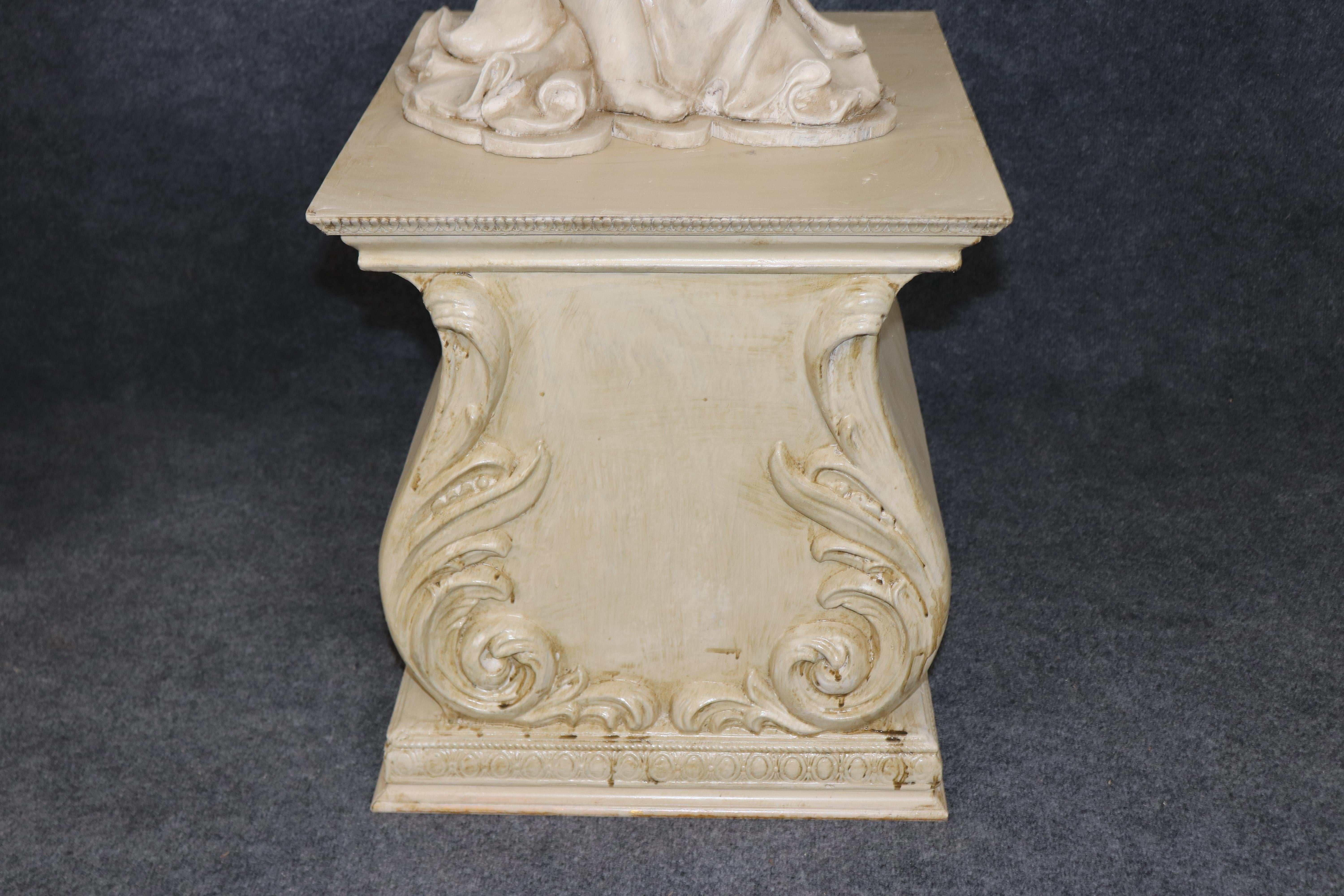 Lampade da terra con cherubino o putti in legno scolpito a grandezza naturale in vendita 3