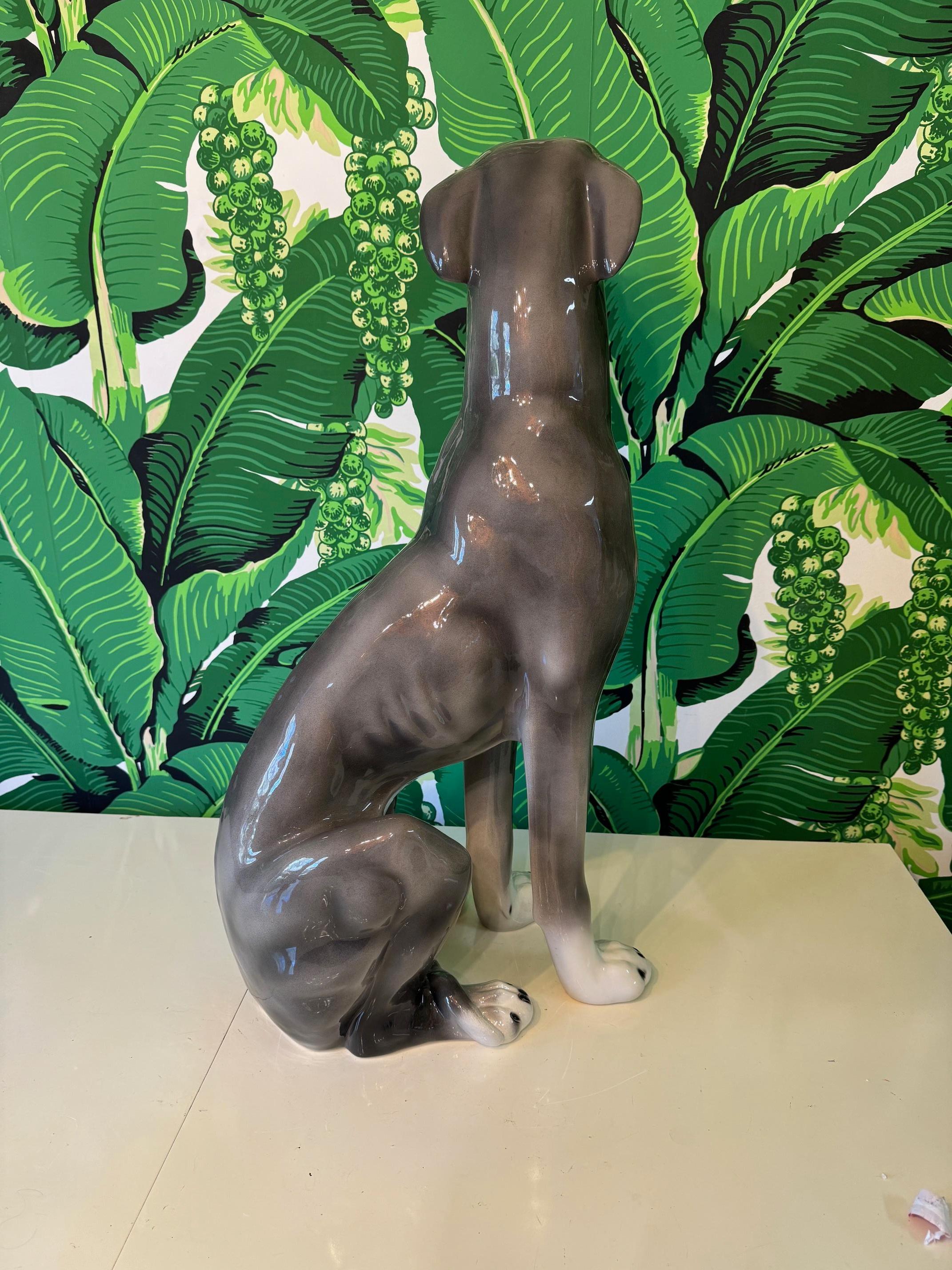 Céramique Statue de chien lévrier gris en céramique grandeur nature en vente