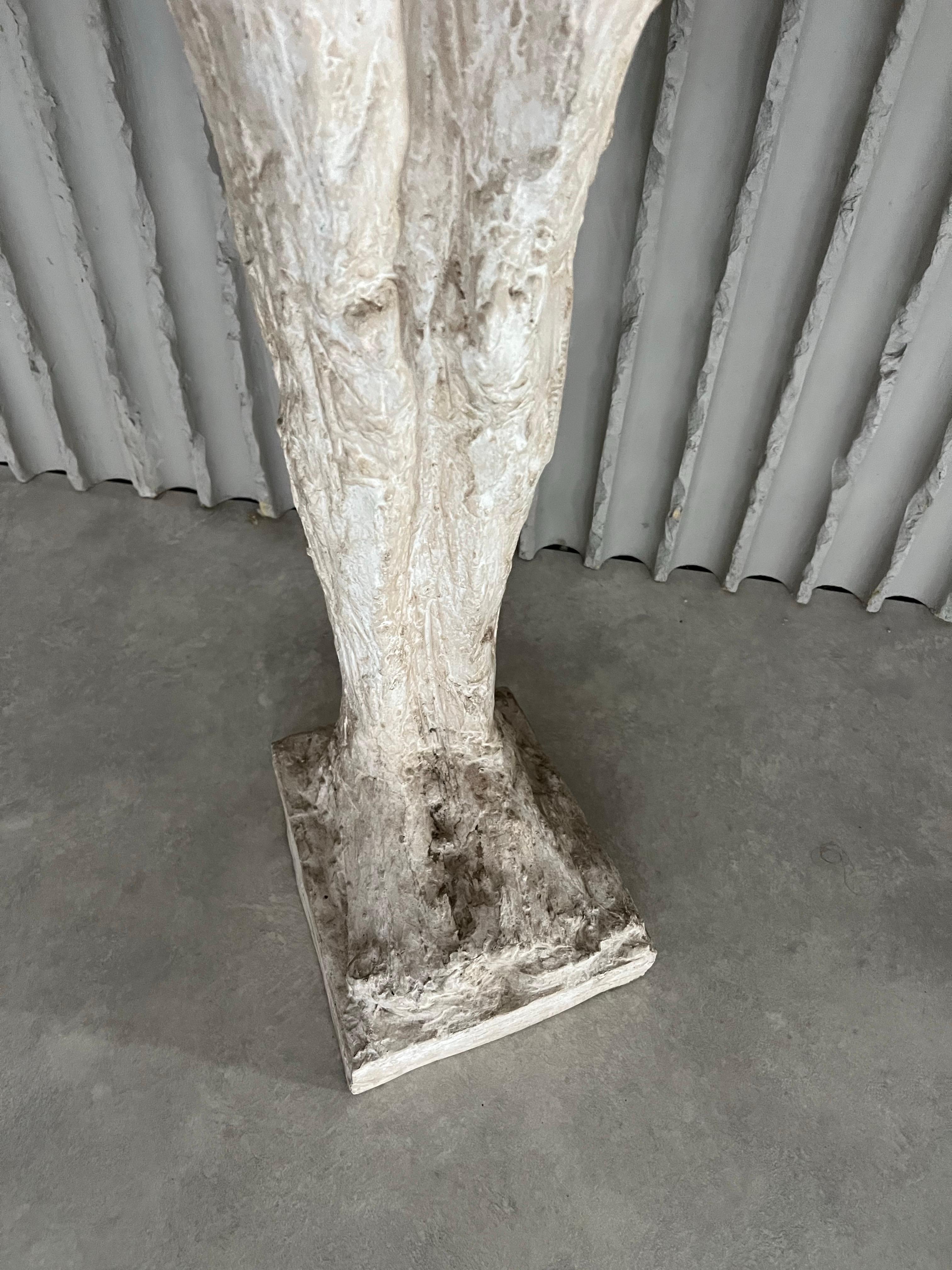 Fin du 20e siècle Sculpture en fibre de verre grandeur nature, dans le style de Giacometti. France, années 1970 en vente