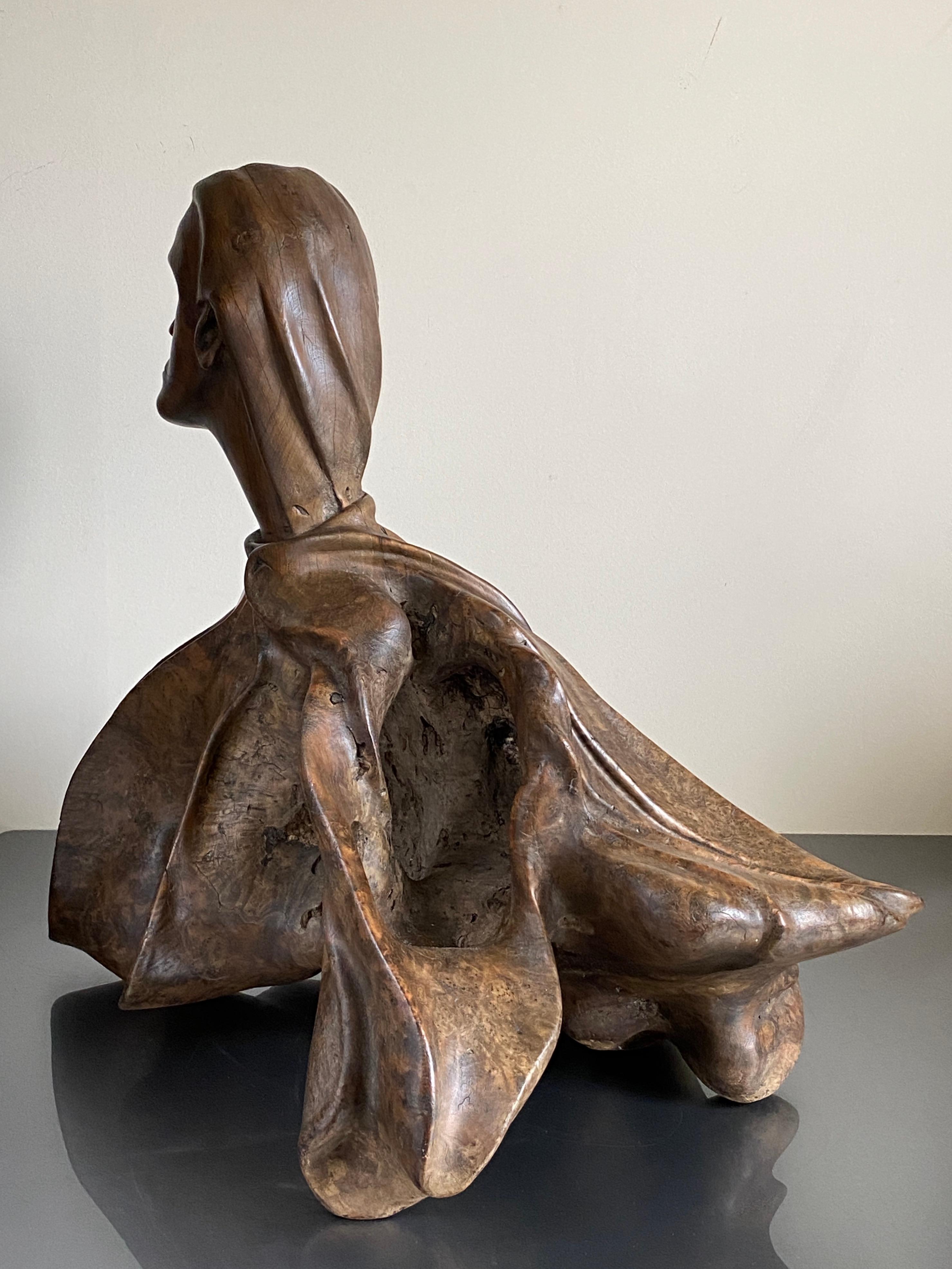 Art populaire Sculpture en loupe de noyer Forme humaine sculptée grandeur nature en vente 10