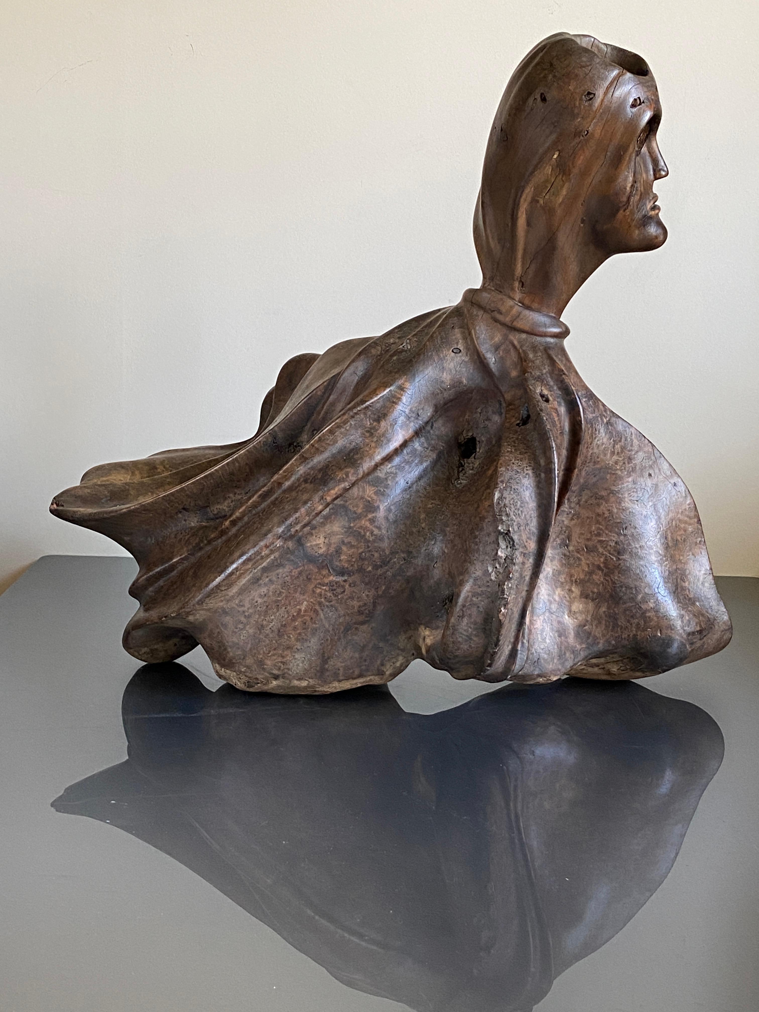 Art populaire Sculpture en loupe de noyer Forme humaine sculptée grandeur nature en vente 12