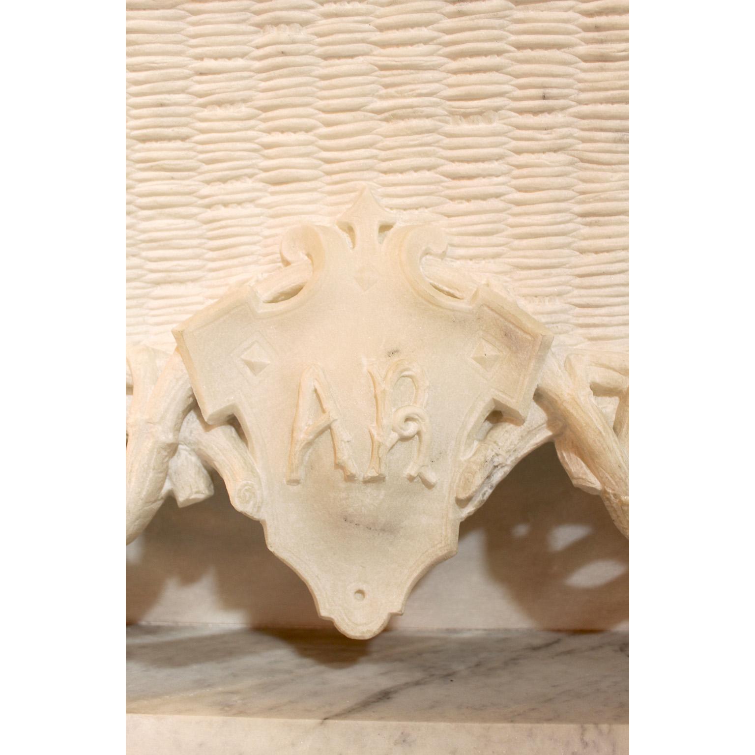 Scultura in marmo del XIX secolo a grandezza naturale di bambino su culla, A. Tantardini in vendita 3