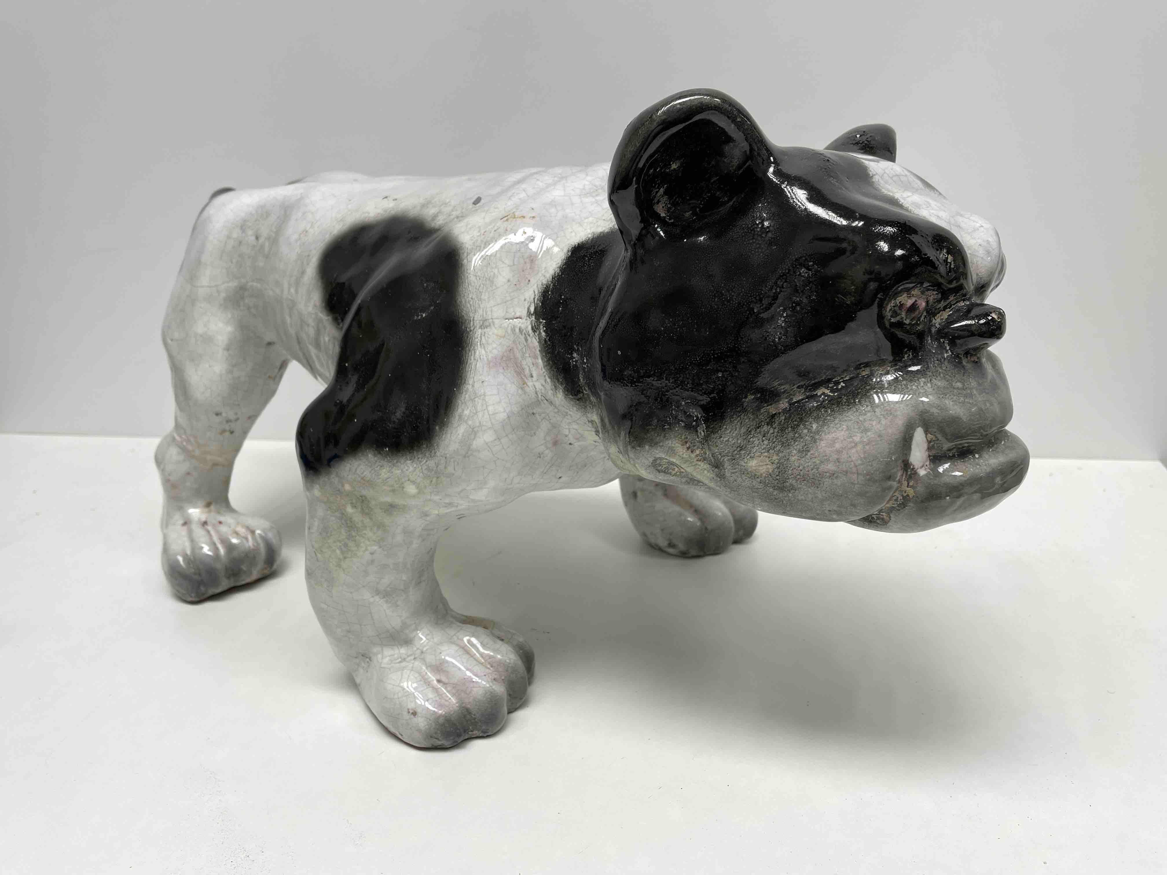 Statue grandeur nature italienne de chien taureau en majolique vintage en forme de chien, années 1960 en vente 6