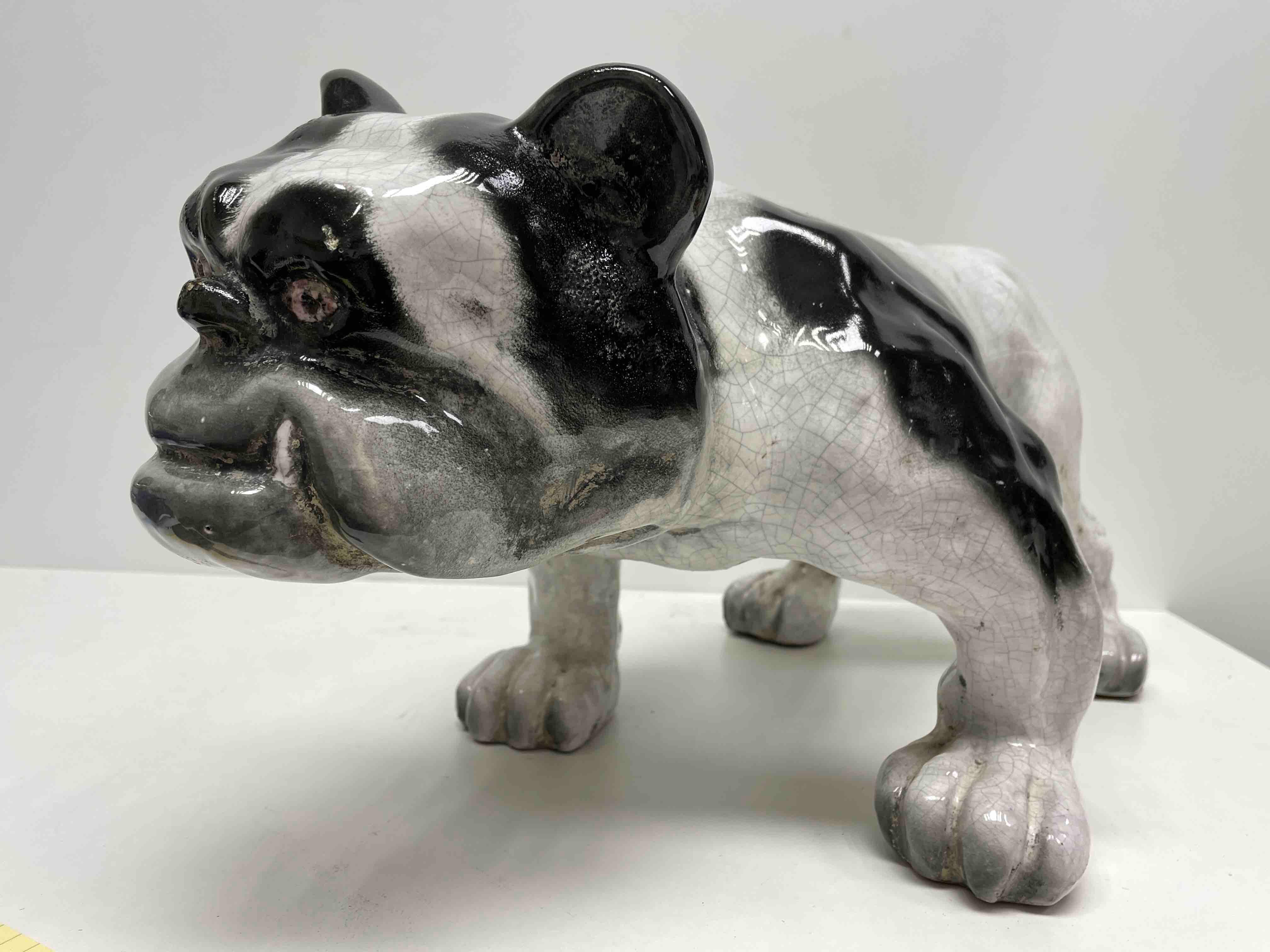 Statue grandeur nature italienne de chien taureau en majolique vintage en forme de chien, années 1960 en vente 7