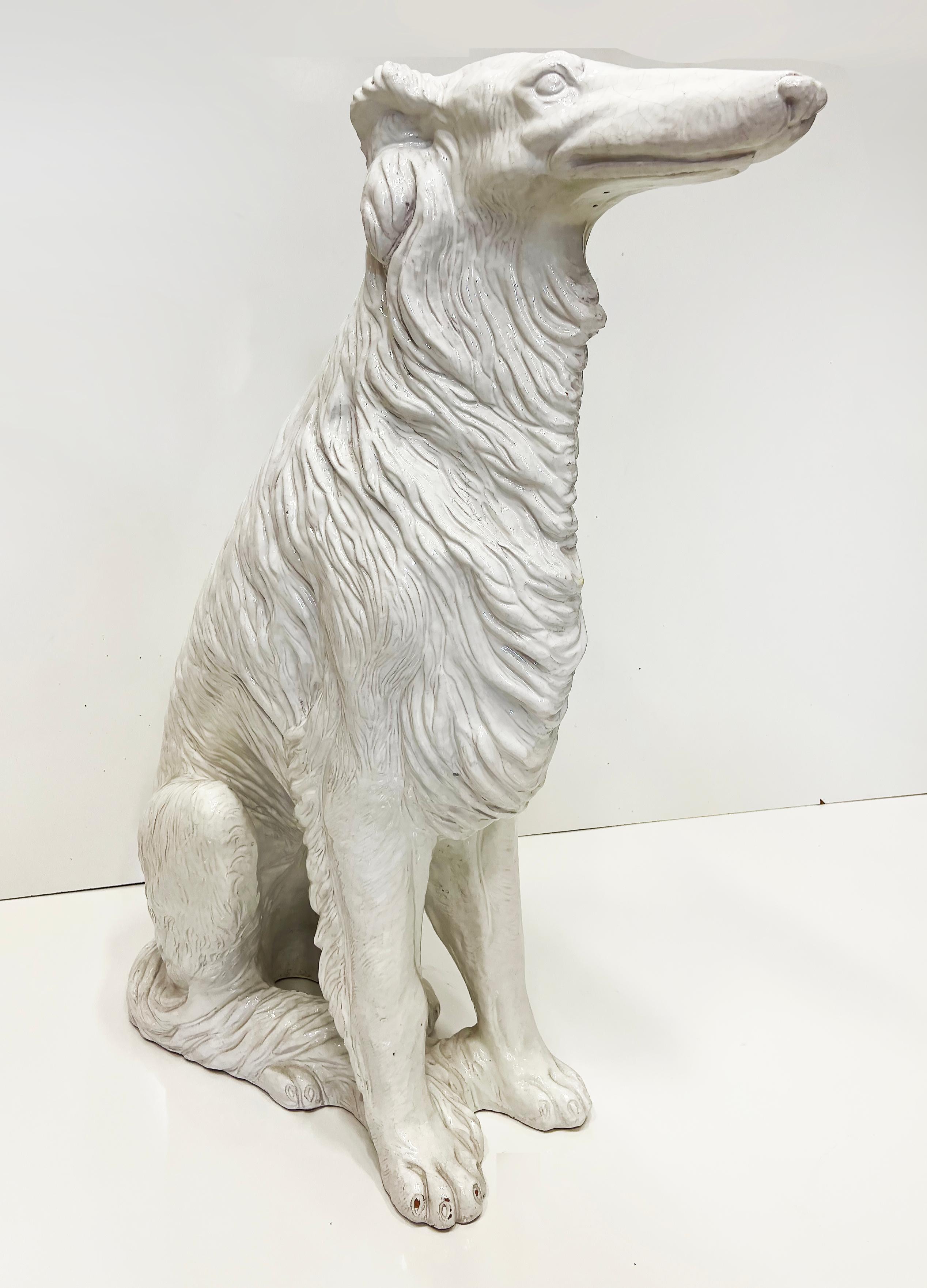 Lobo ruso Borzoi de terracota esmaltada italiana a tamaño natural Glaseado en venta