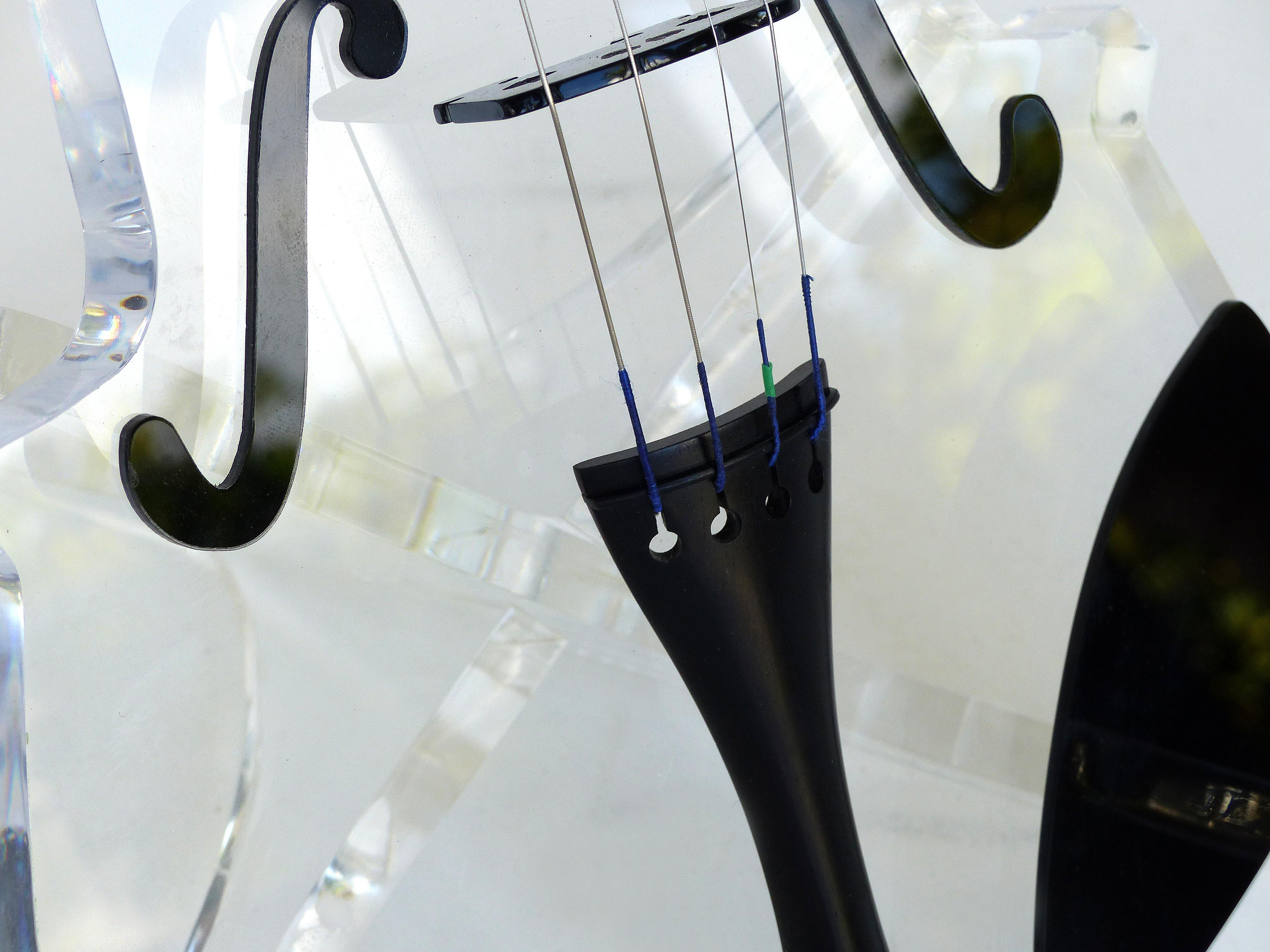 Custom Life-Size Lucite Violin Sculpture on Stand In New Condition In Miami, FL