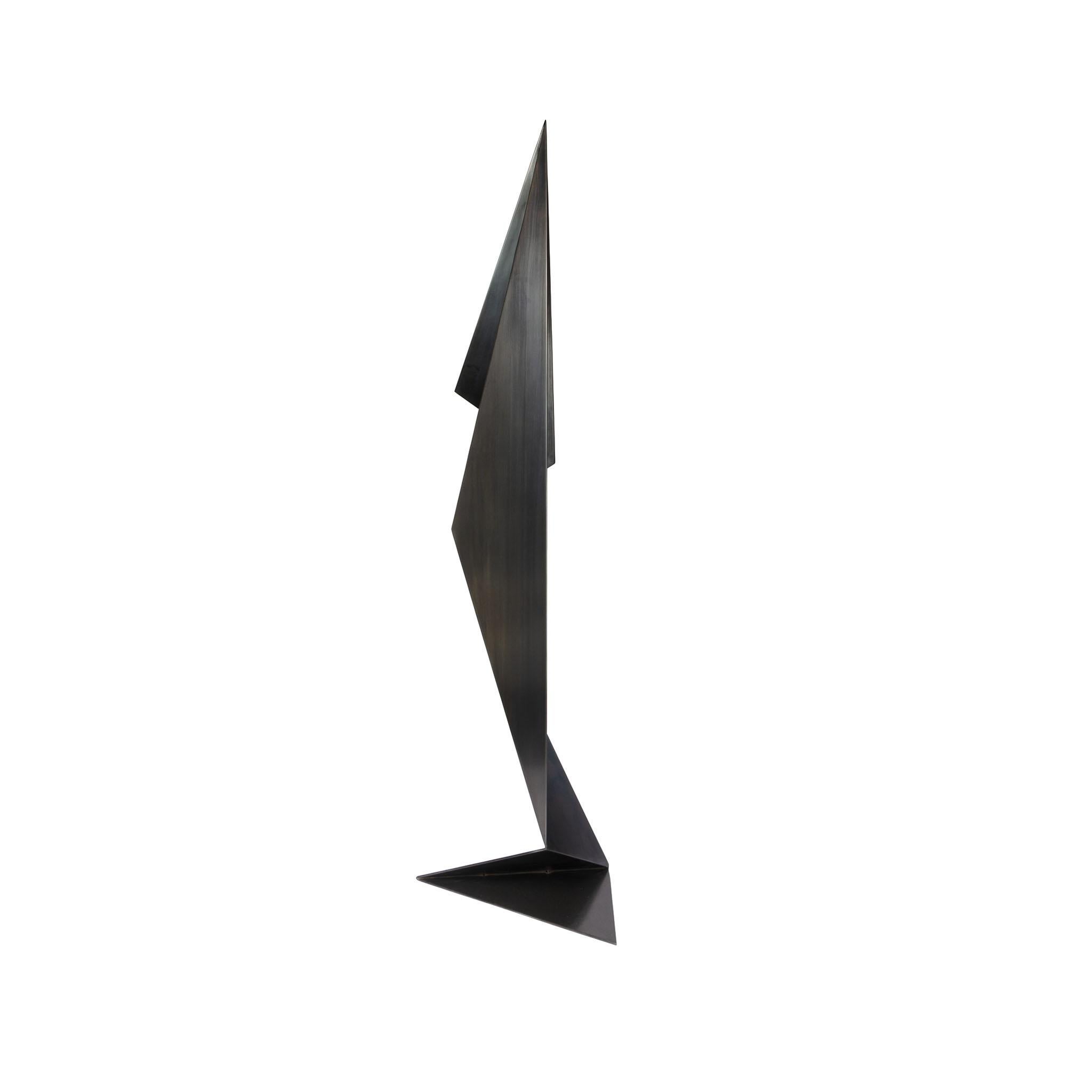 The tall and sleek origami Metal Sculpture is an abstraction of human proportions. The metal folding sculptural figure builds on the contradiction between its strong metal material and triangular form. Inspired by the traditional paper craft of