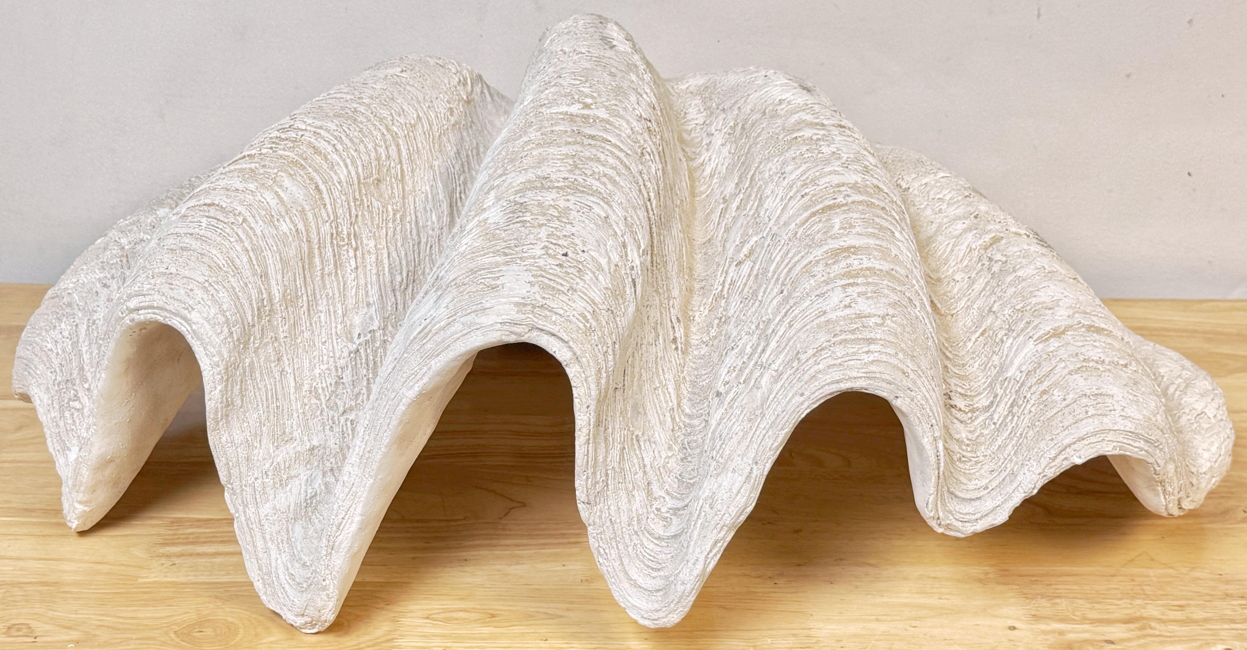 Coquille de palourde Gigas Tridacna en plâtre peint grandeur nature en vente 3