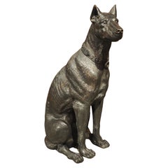 Sculpture en terre cuite peinte grandeur nature d'un grand chien de chasse, Autriche, vers 1880