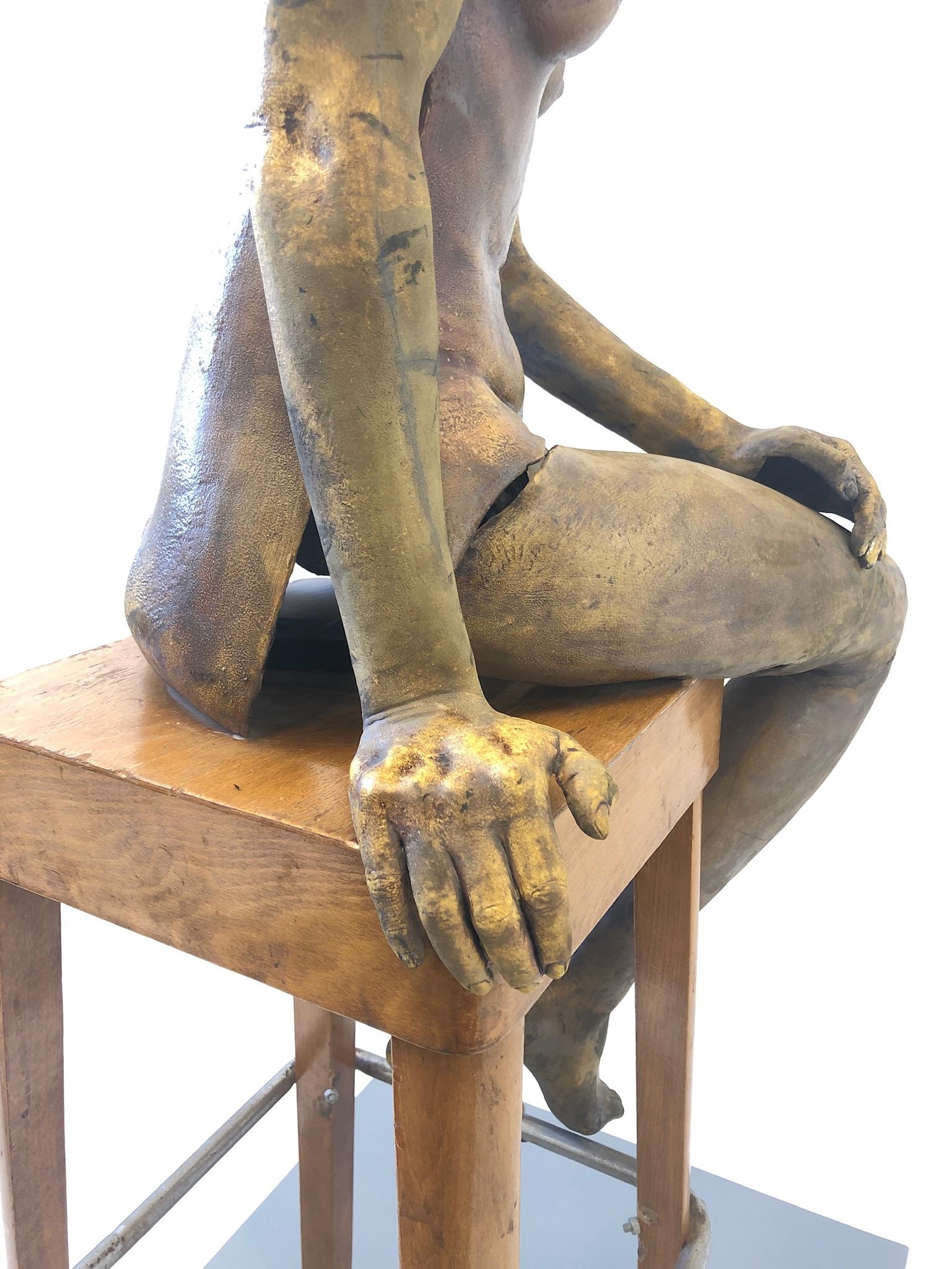 Sculpture féminine en céramique raku grandeur nature par Eva Stettner en vente 8