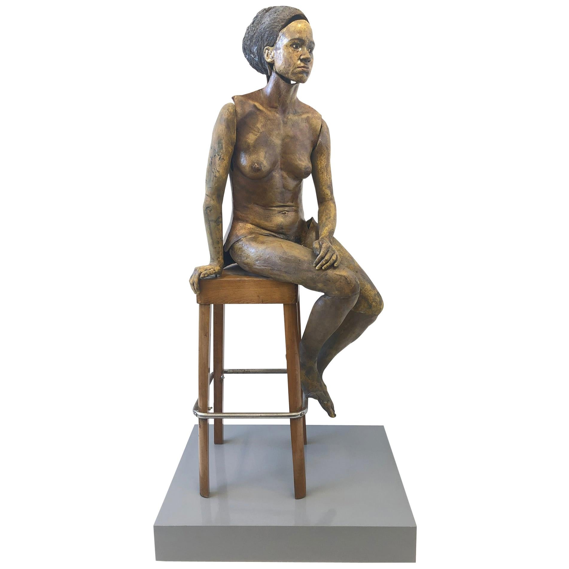 Sculpture féminine en céramique raku grandeur nature par Eva Stettner en vente