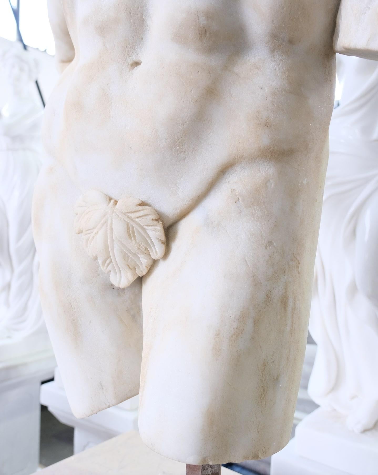 Sculpture de buste romain grandeur nature, 20ème siècle  en vente 1