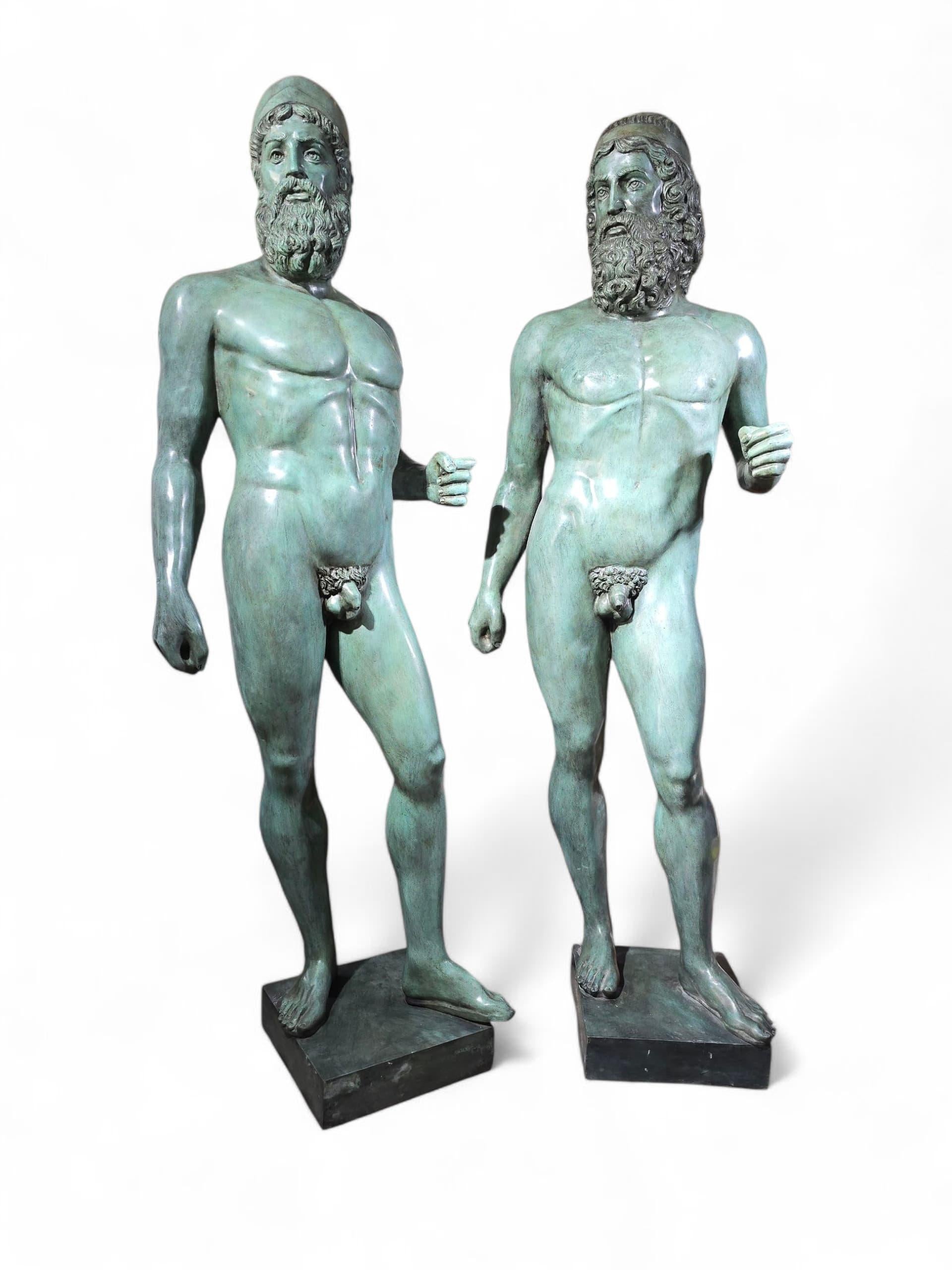 Esculturas de tamaño natural 180cm de los Guerreros de Riace, Bronces en Bueno estado para la venta en Madrid, ES