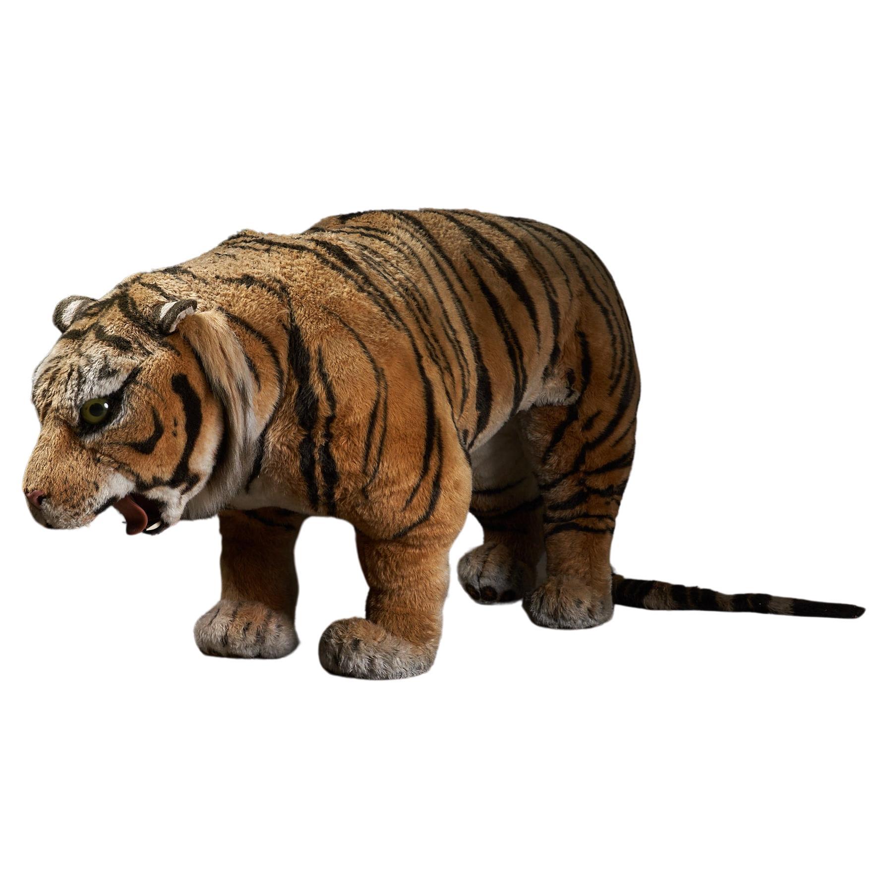 Tigre en peluche grandeur nature Antique animaux pour enfants en vente