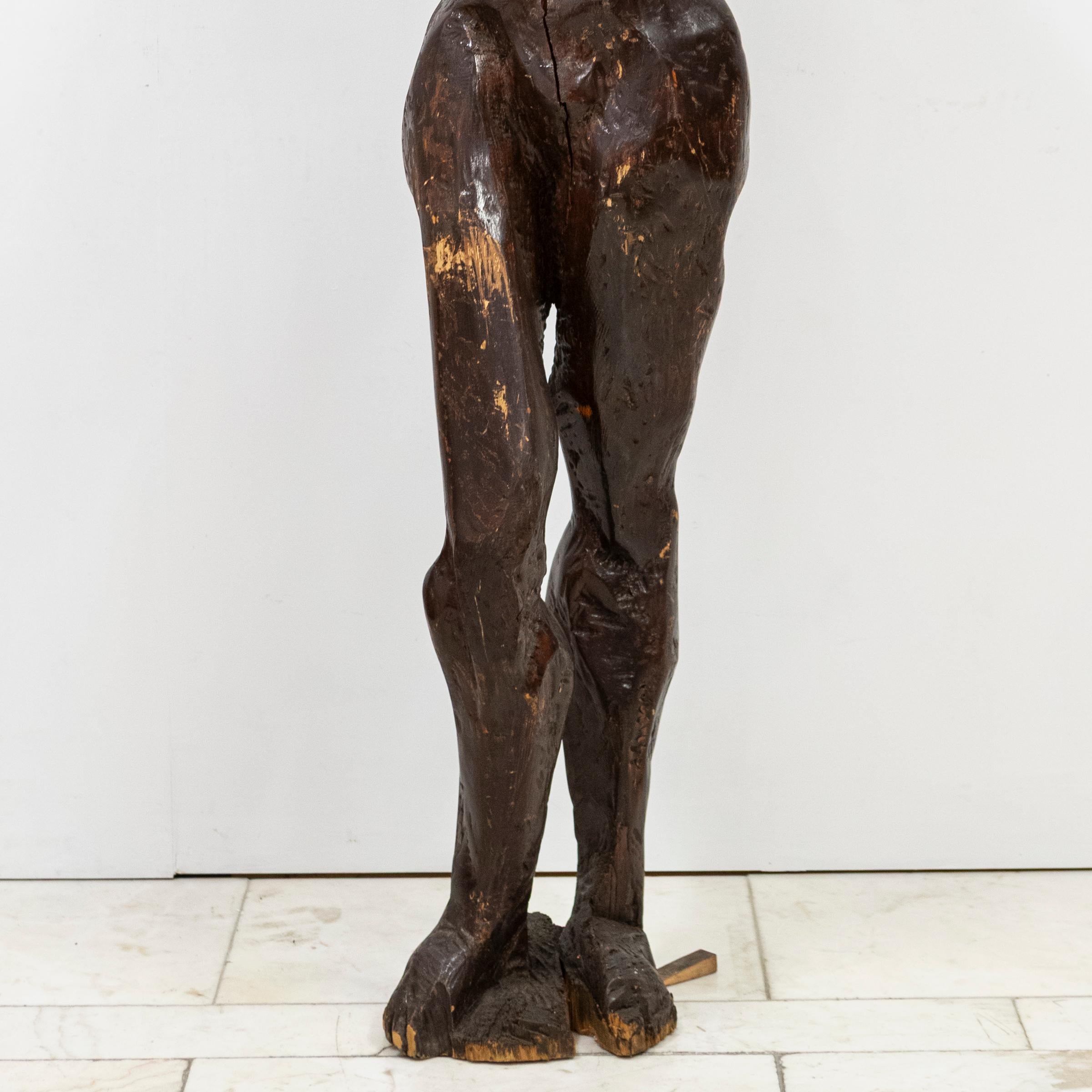 Africain Sculpture en bois grandeur nature  Michael Gagashe Zondi en vente