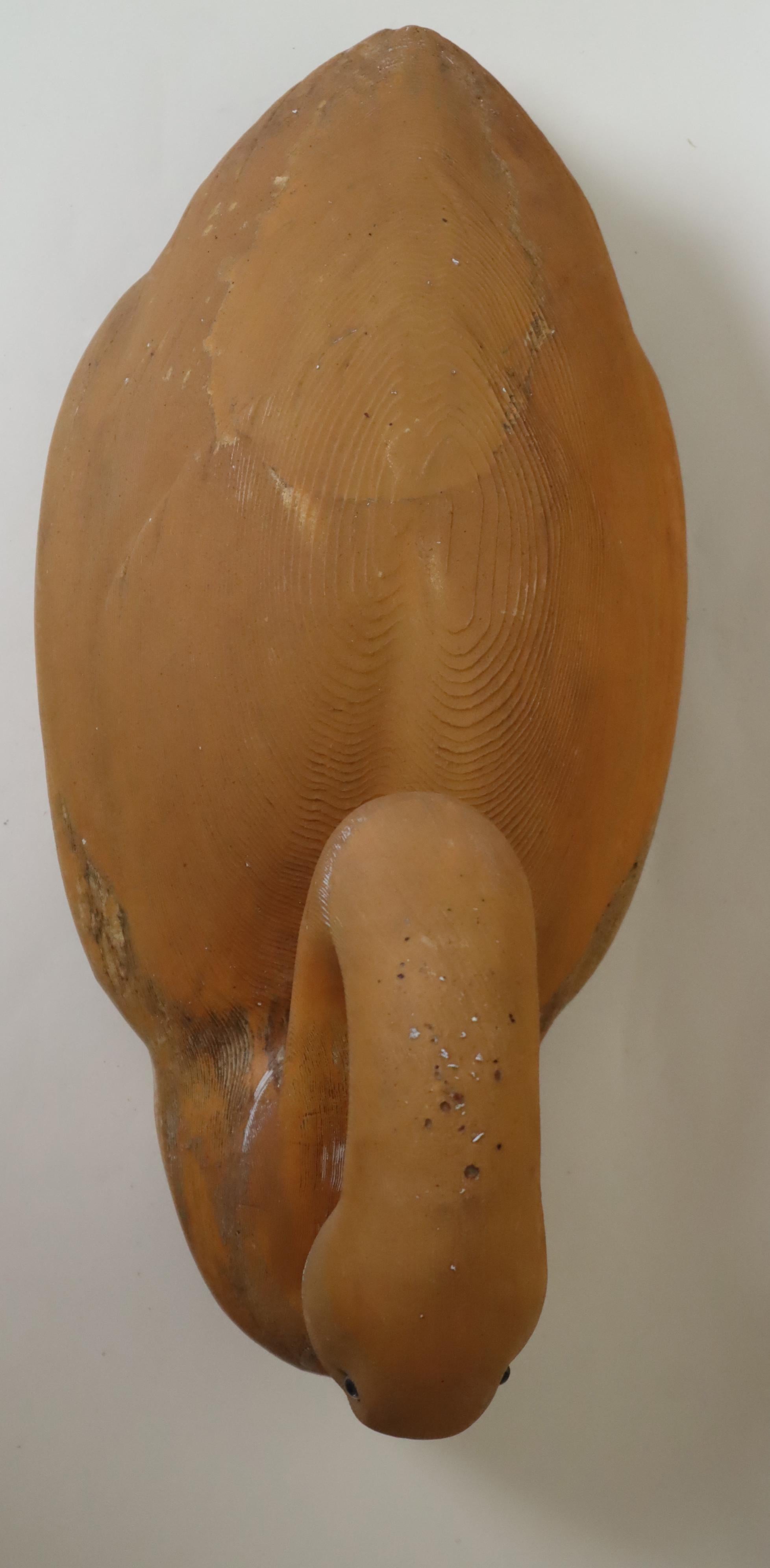 Life-Size Wooden Sculpture of a Swan for Luxurious Garden Decoration For Sale 3