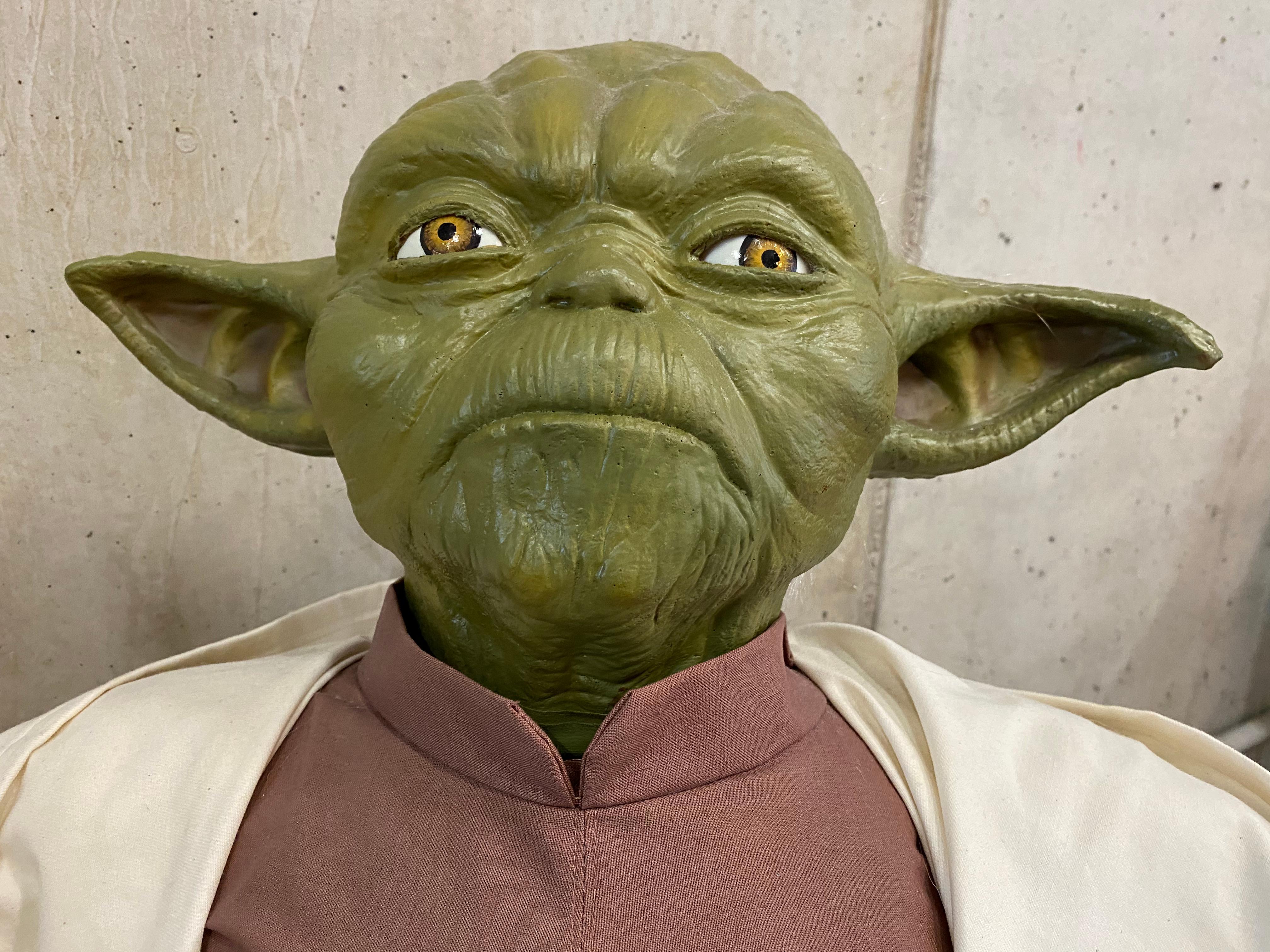 Lebensgroße Yoda-Figur, Auflage von 50 Stück, könnte Star Wars sein, Fotorequisite im Angebot 4