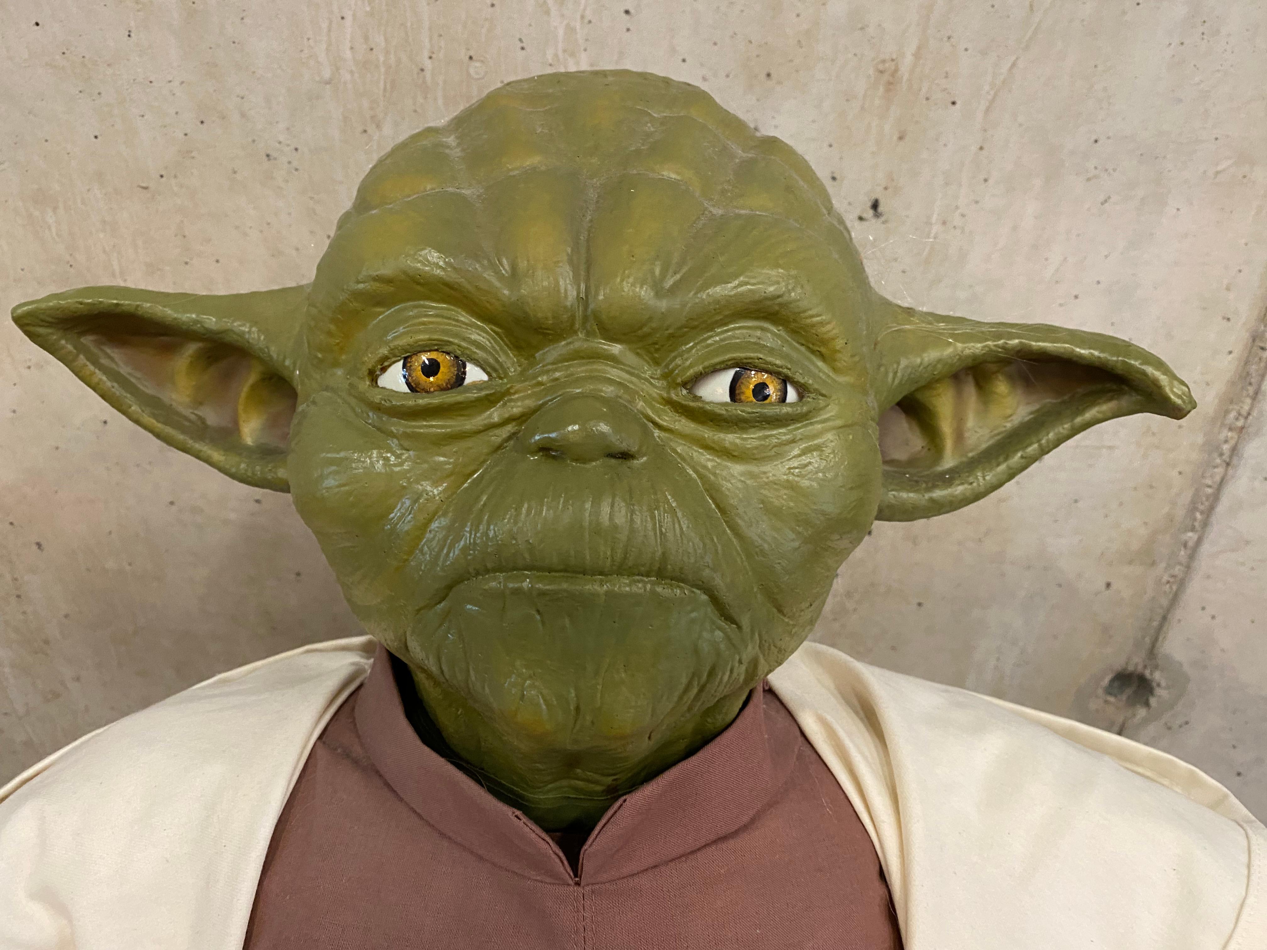 Lebensgroße Yoda-Figur, Auflage von 50 Stück, könnte Star Wars sein, Fotorequisite im Angebot 5